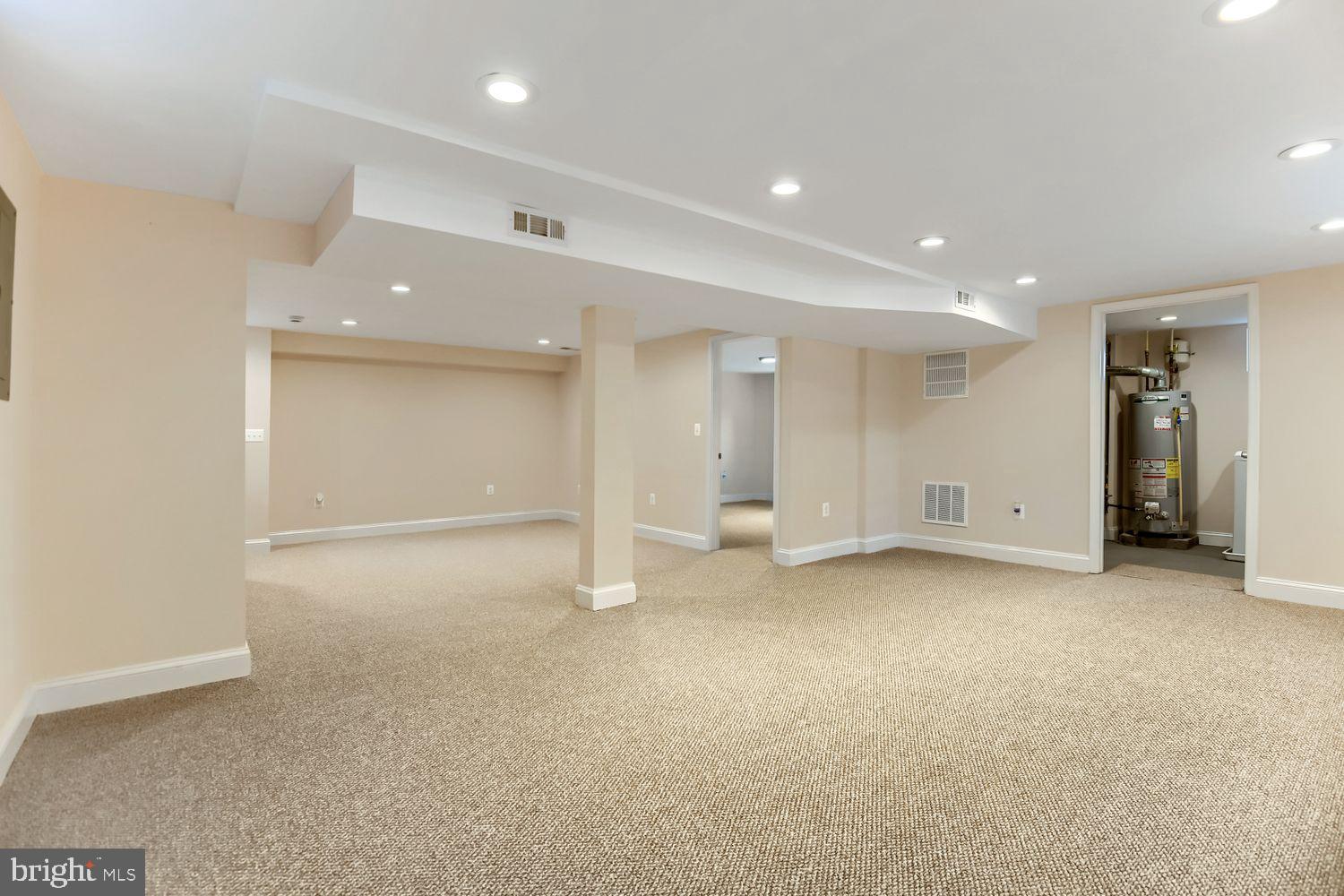 WINDSOR MILL - Residential