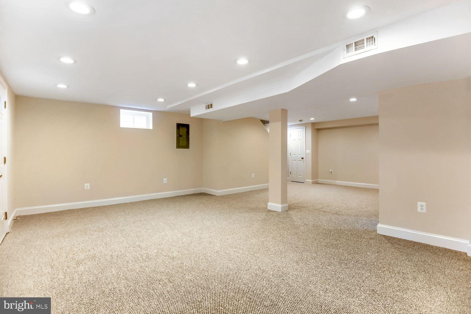 WINDSOR MILL - Residential