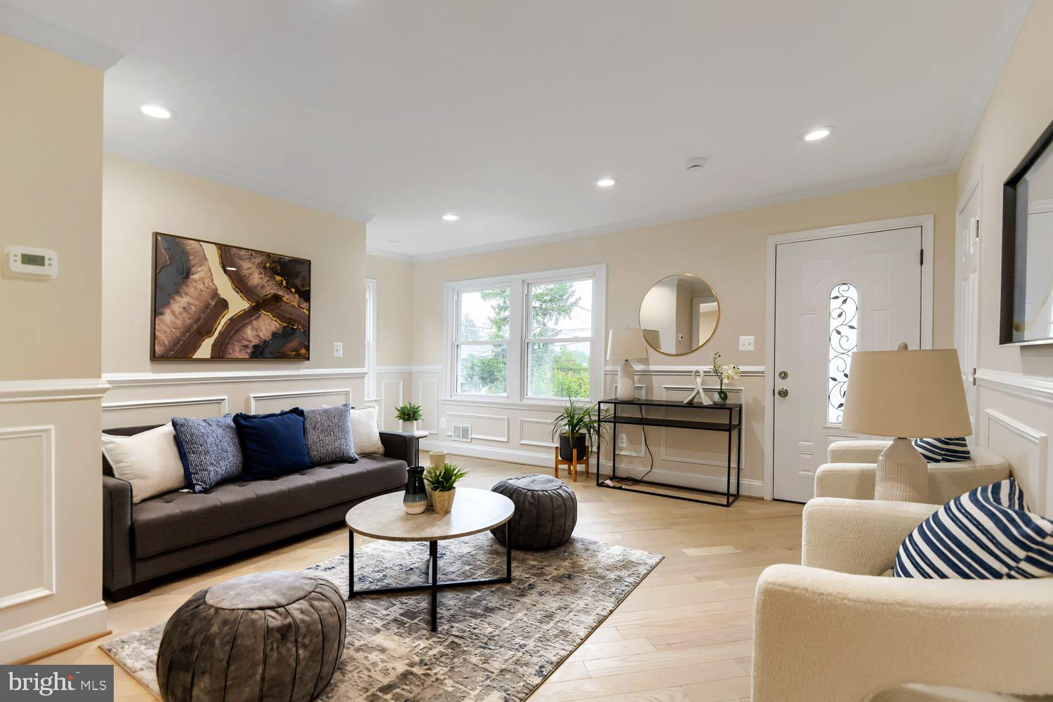 WINDSOR MILL - Residential