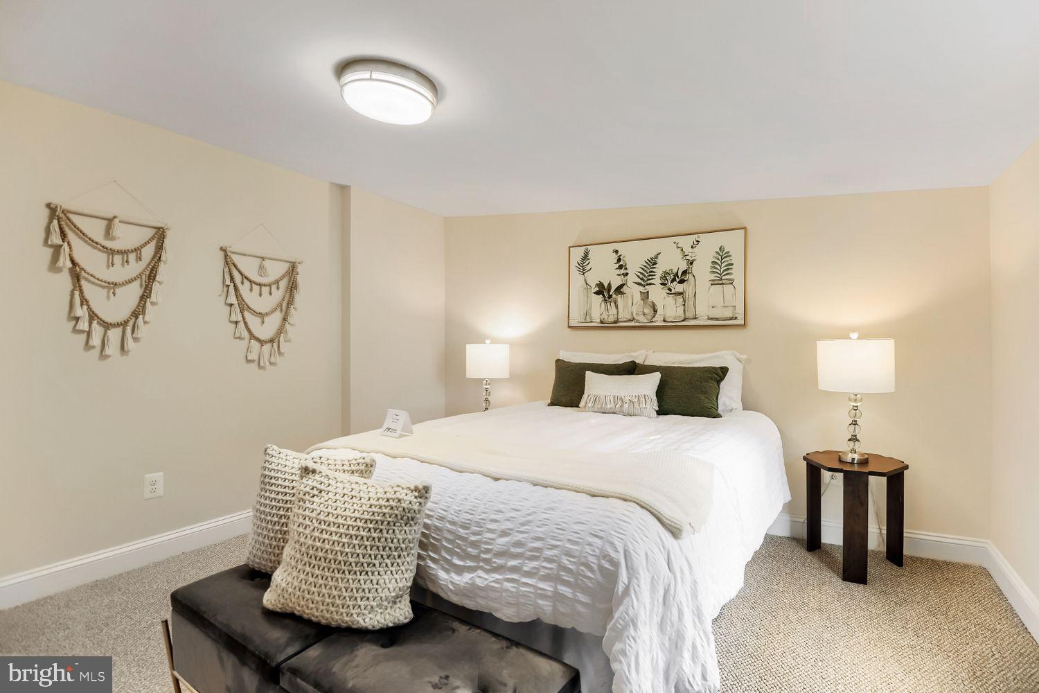 WINDSOR MILL - Residential