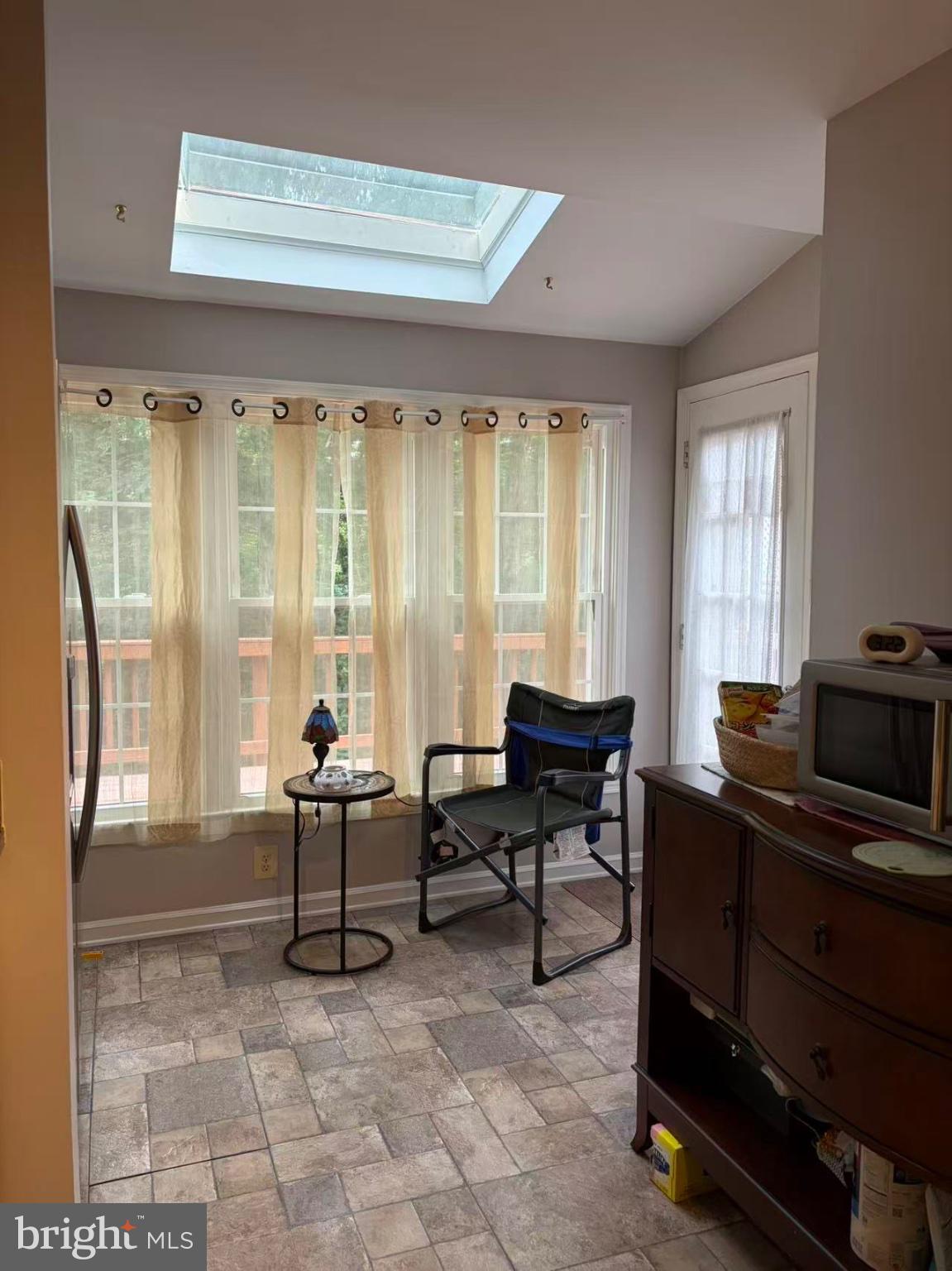 COMPTON VALLEY ESTATES - Residential