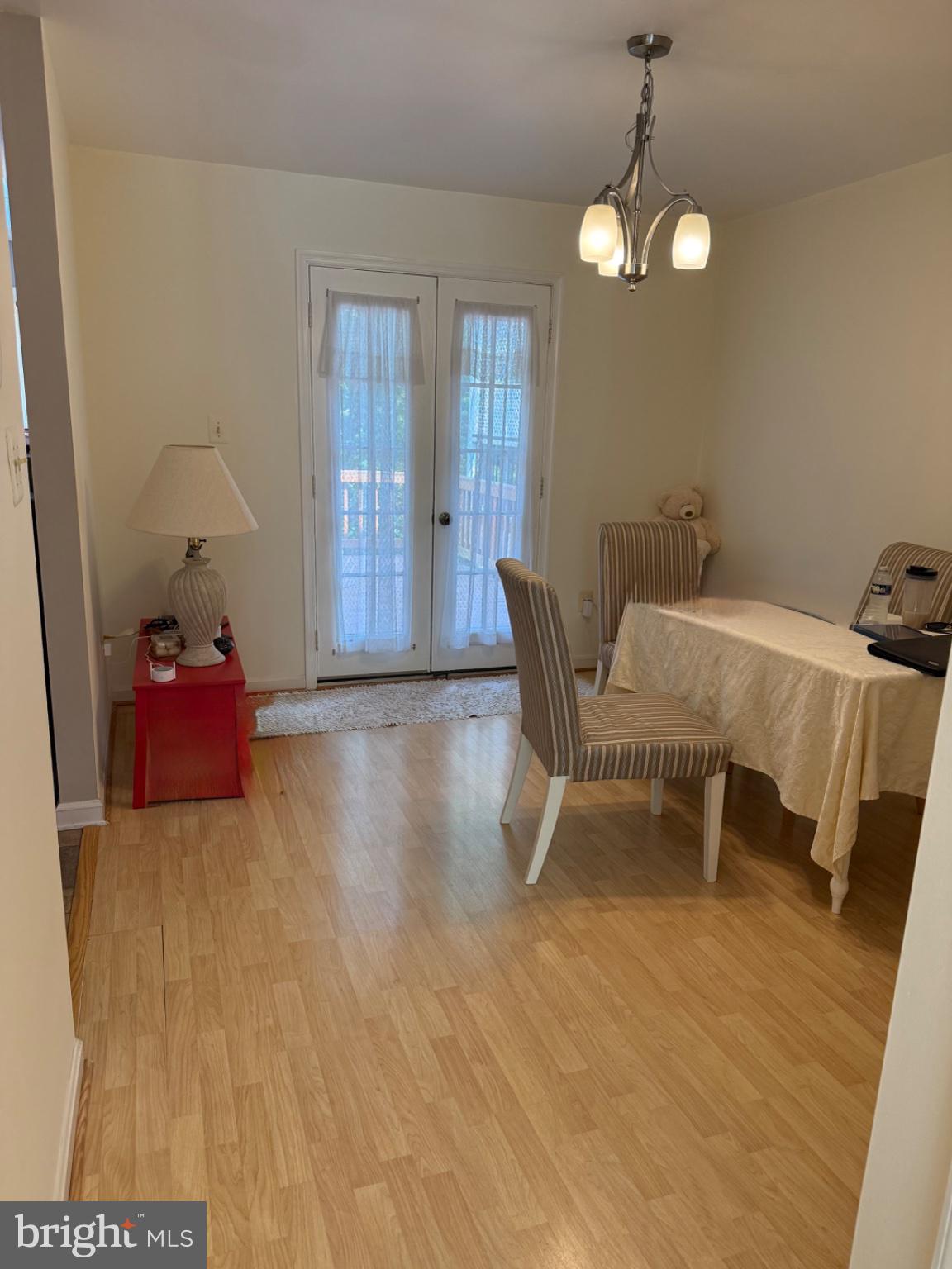 COMPTON VALLEY ESTATES - Residential