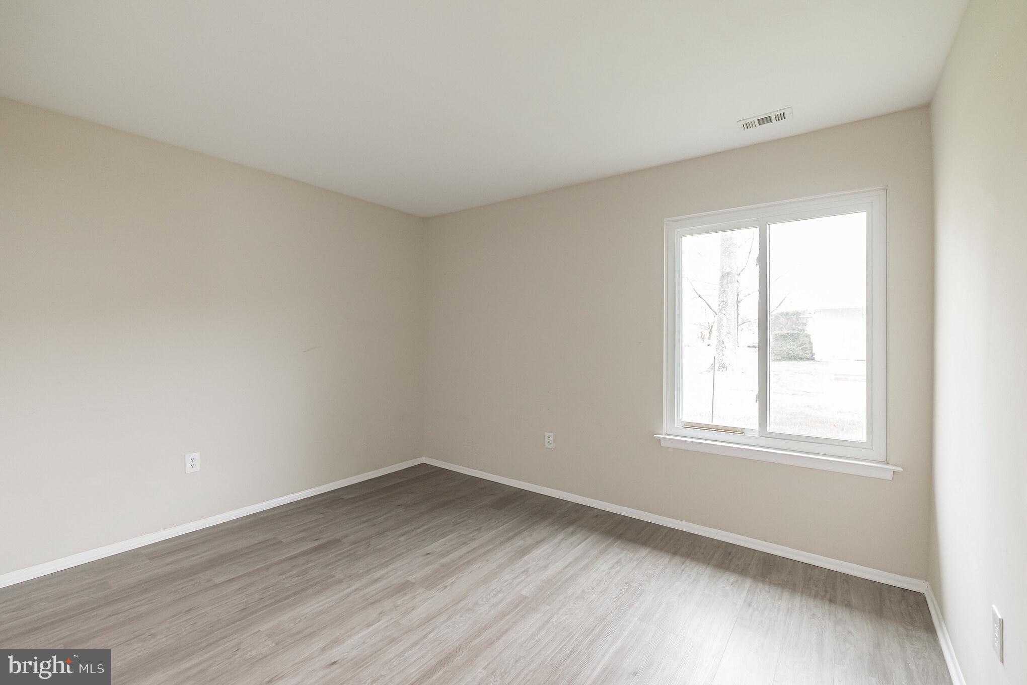 ROSSMOOR MUTUAL #11 - Residential