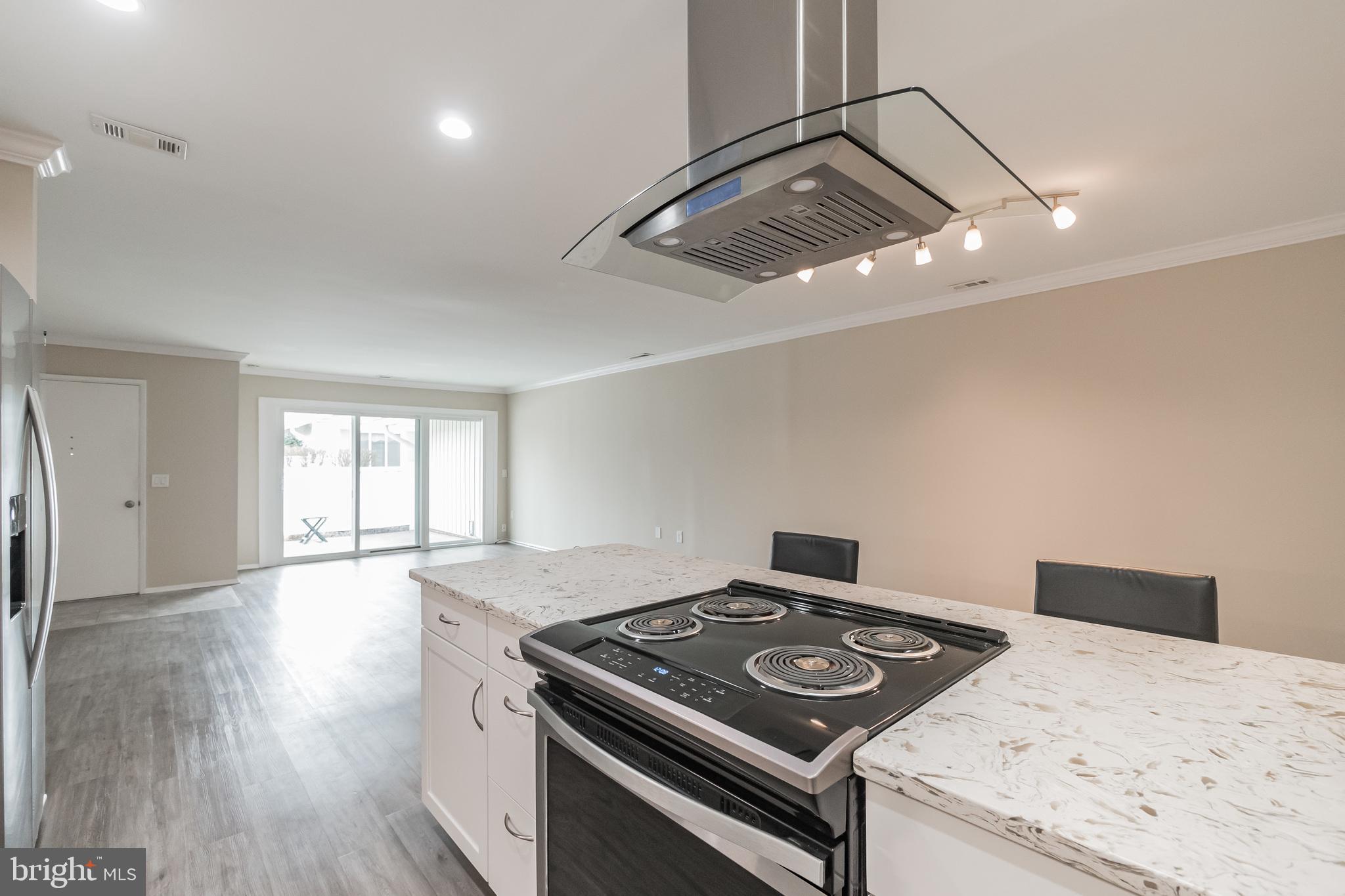 ROSSMOOR MUTUAL #11 - Residential