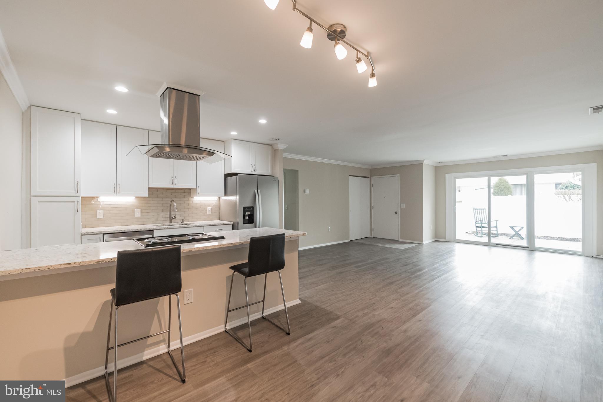 ROSSMOOR MUTUAL #11 - Residential