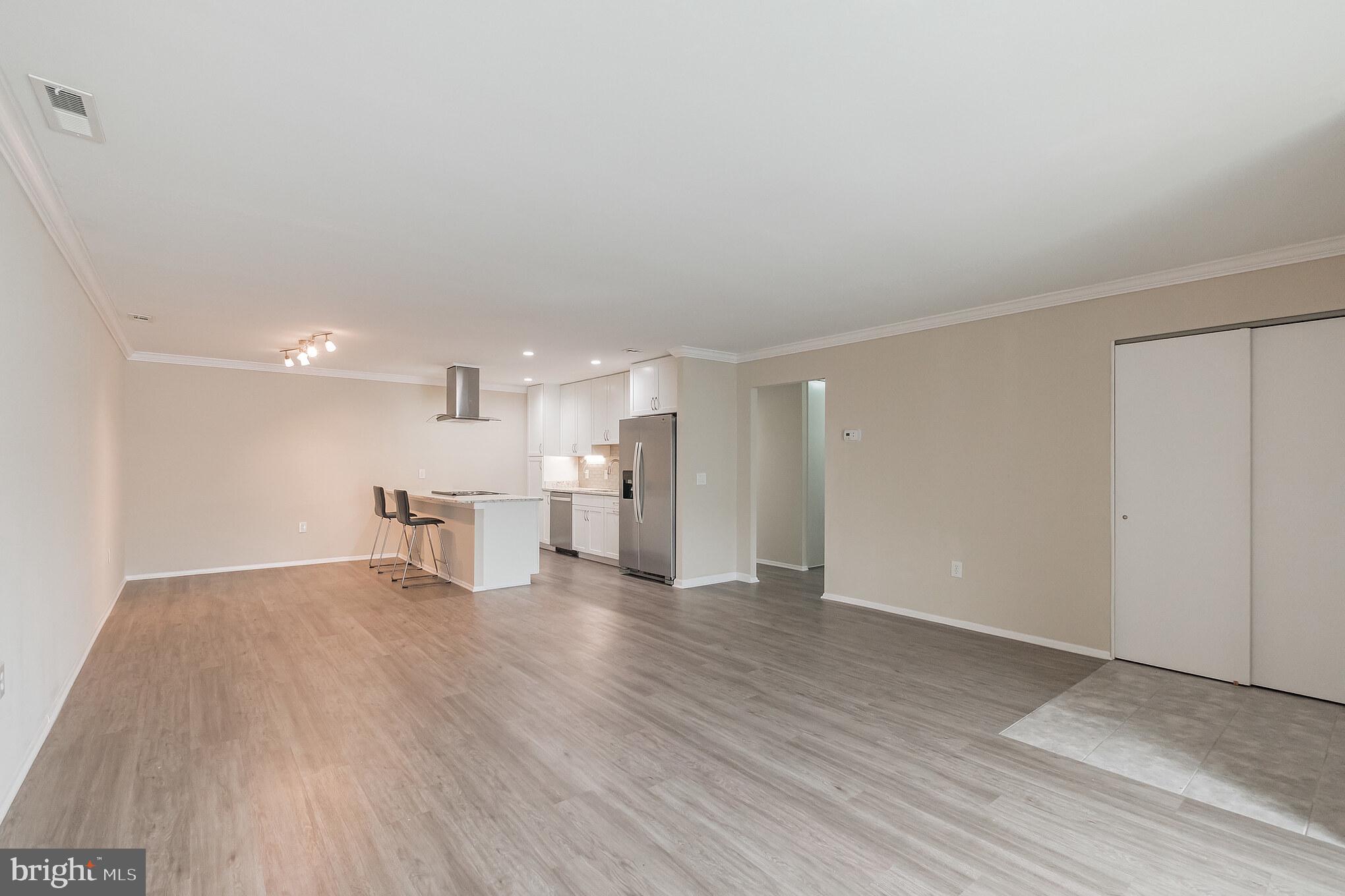ROSSMOOR MUTUAL #11 - Residential