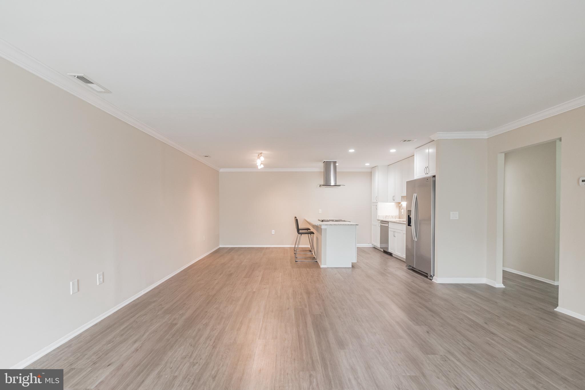 ROSSMOOR MUTUAL #11 - Residential