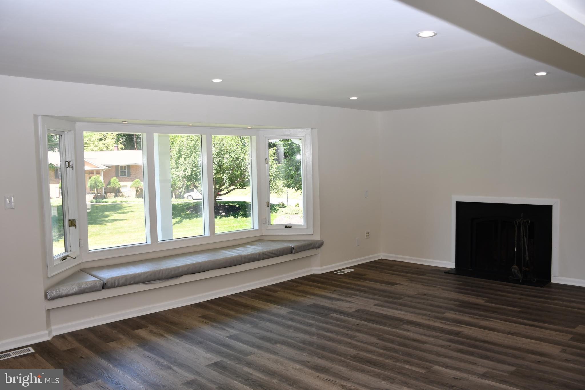 GREENSPRING VALLEY - Residential