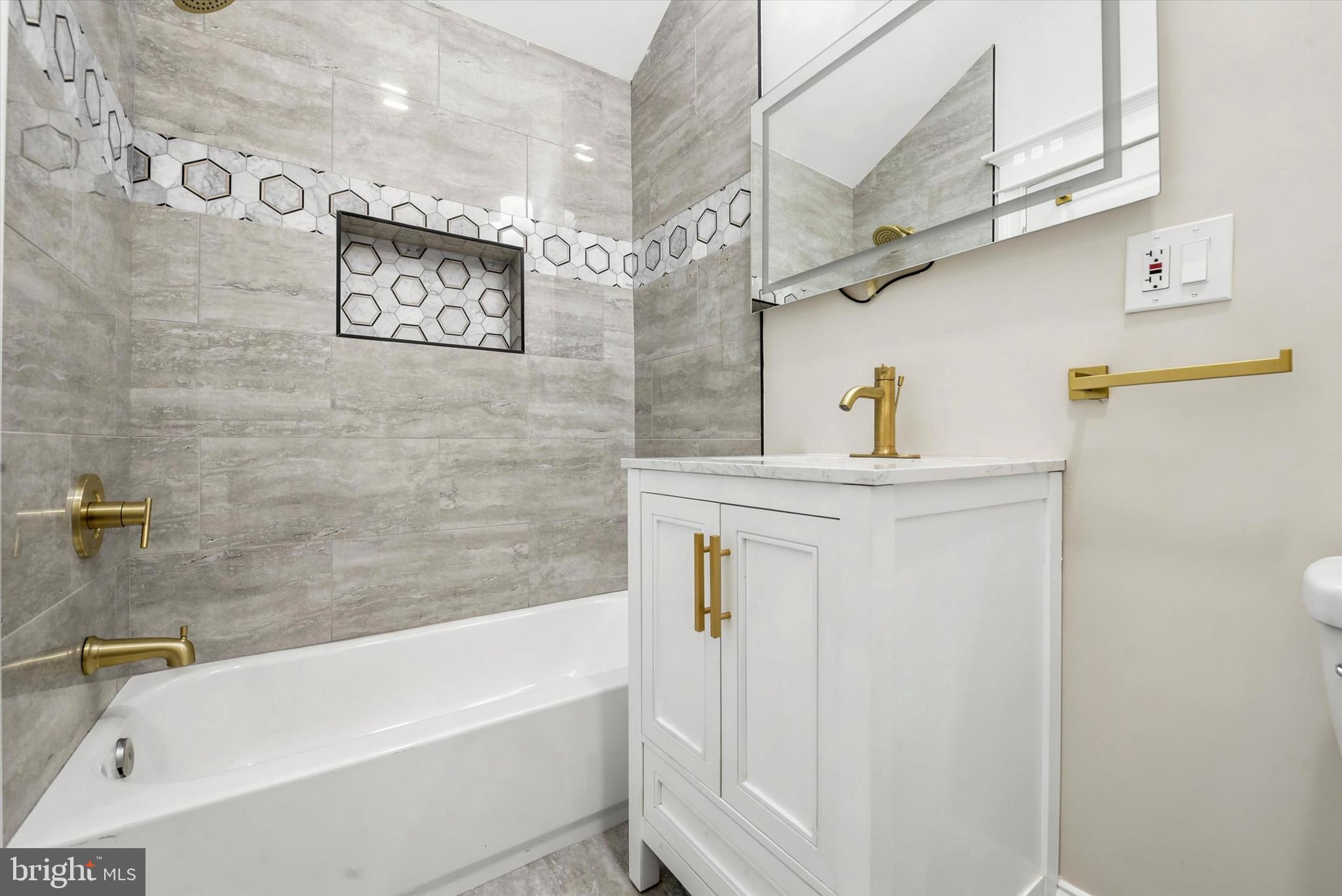 THORNTON - Residential