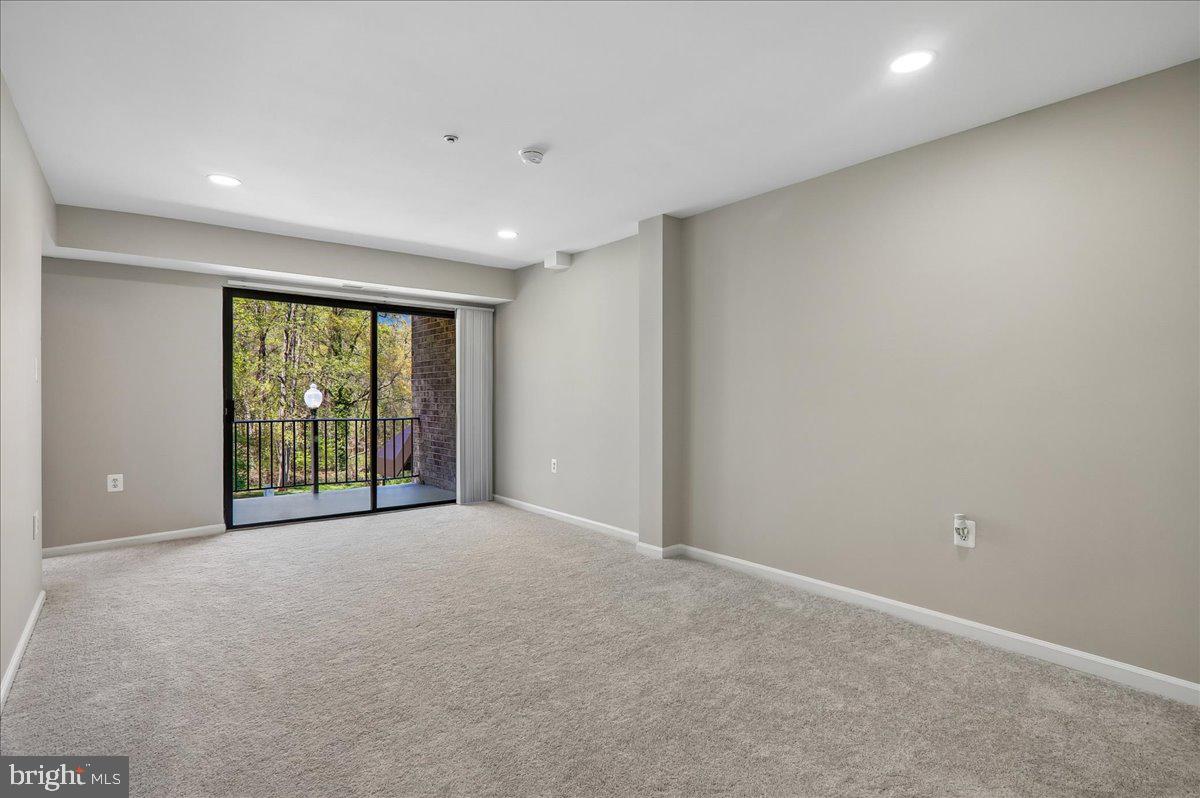 GREENBRIAR CONDO - Residential