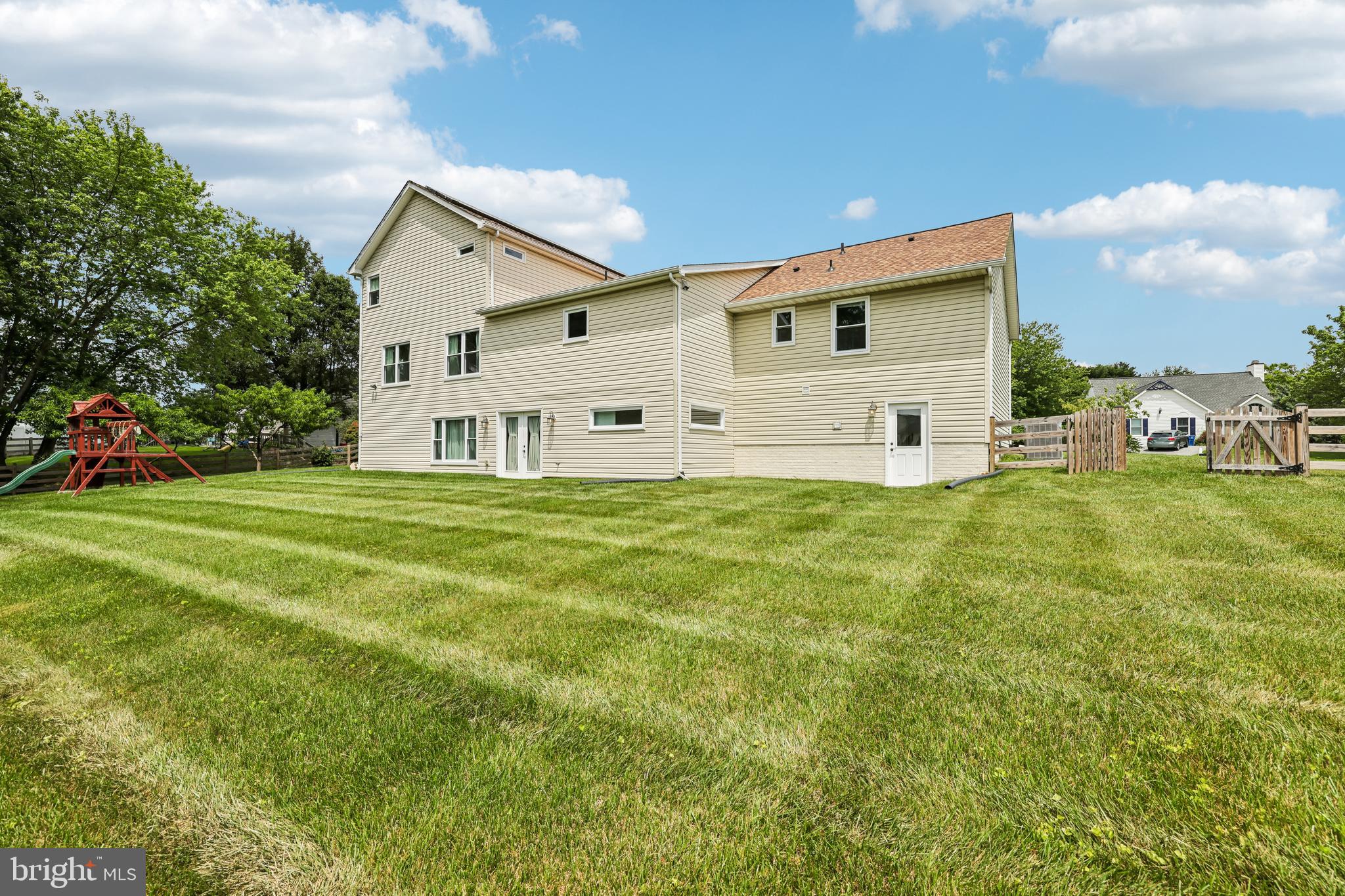 BLUE RIDGE MANOR - Residential