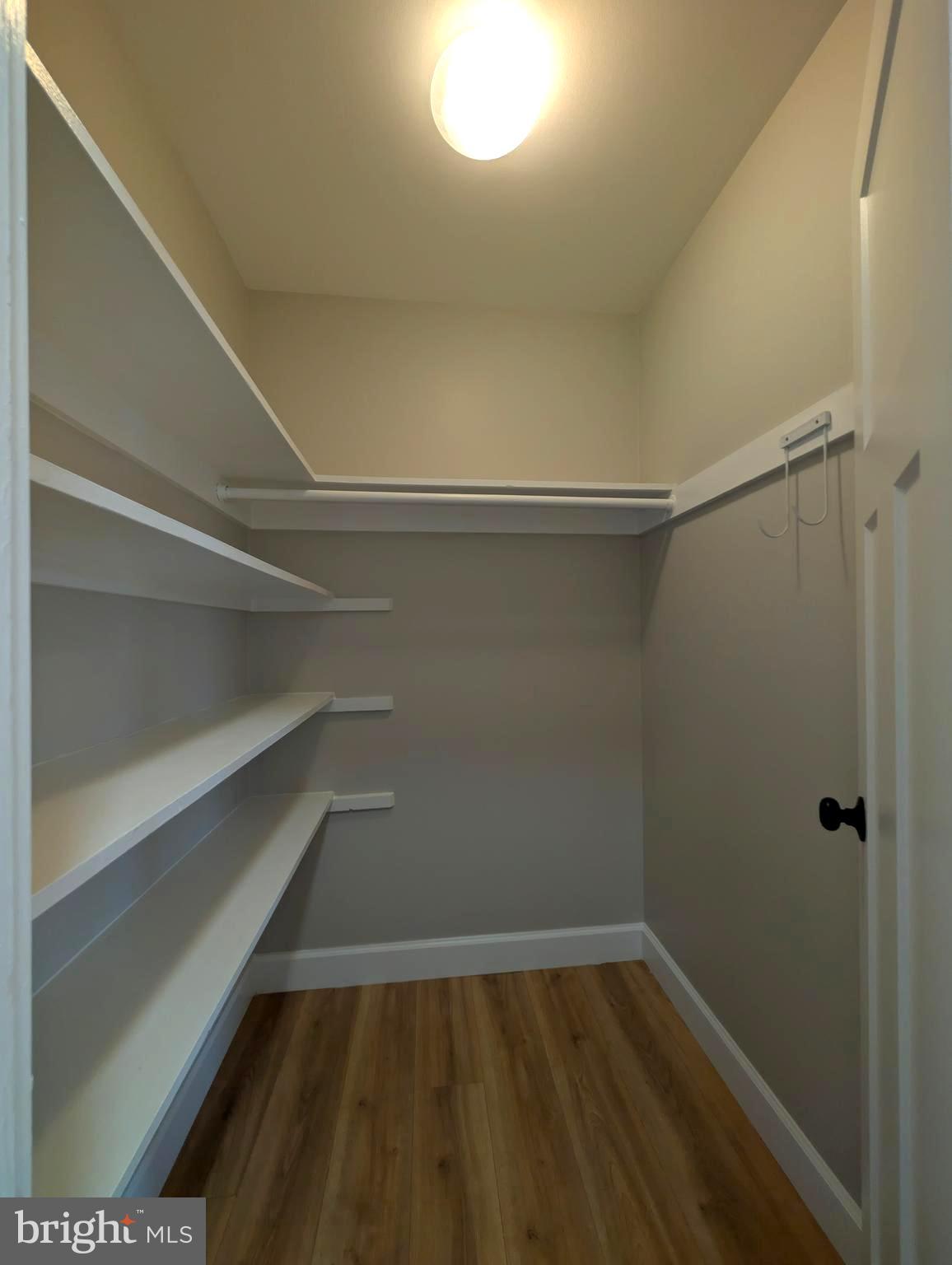 HUNTINGTON WALK - Residential Lease