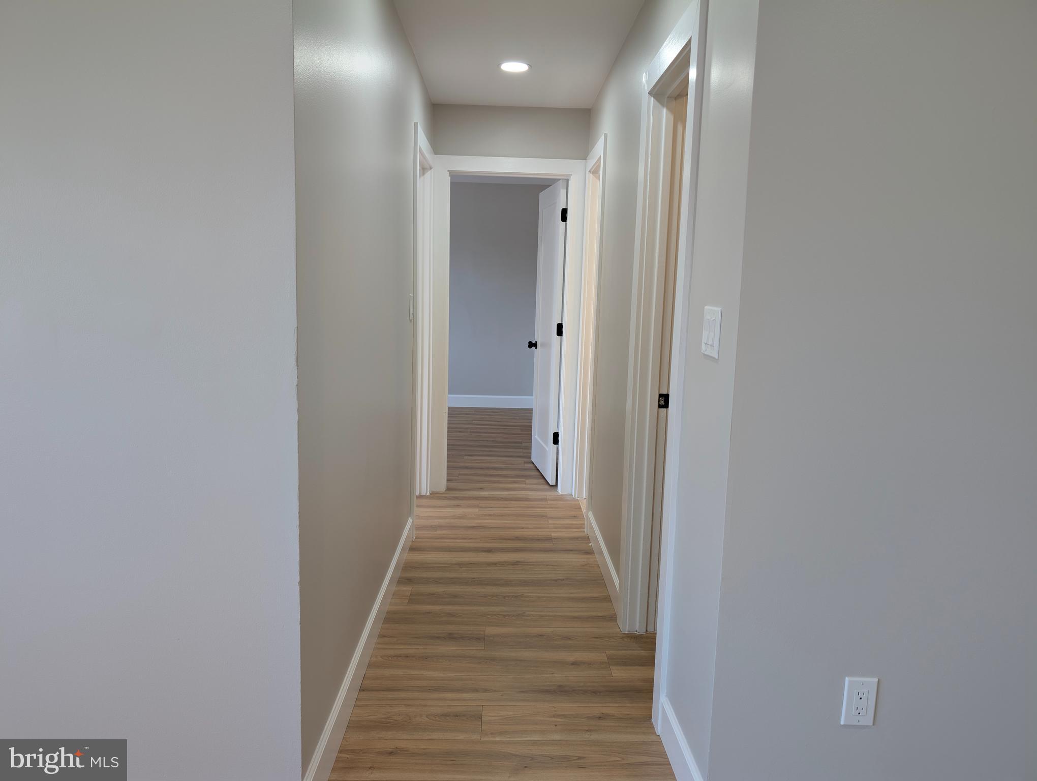 HUNTINGTON WALK - Residential Lease