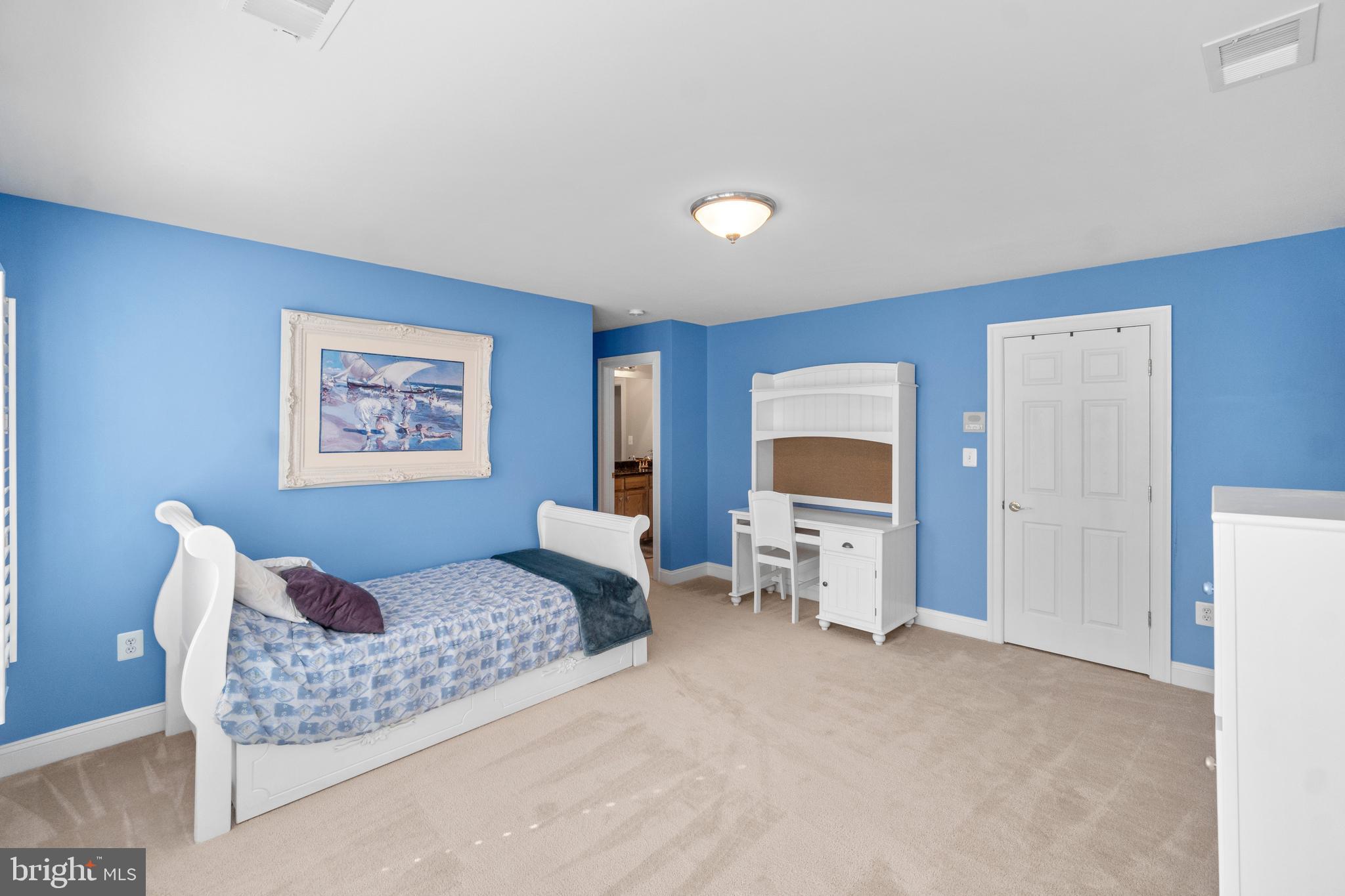 CEDAR CREST - Residential
