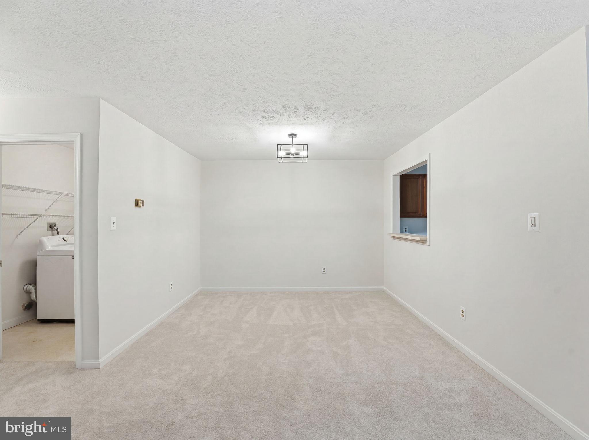 THE OAKTON - Residential