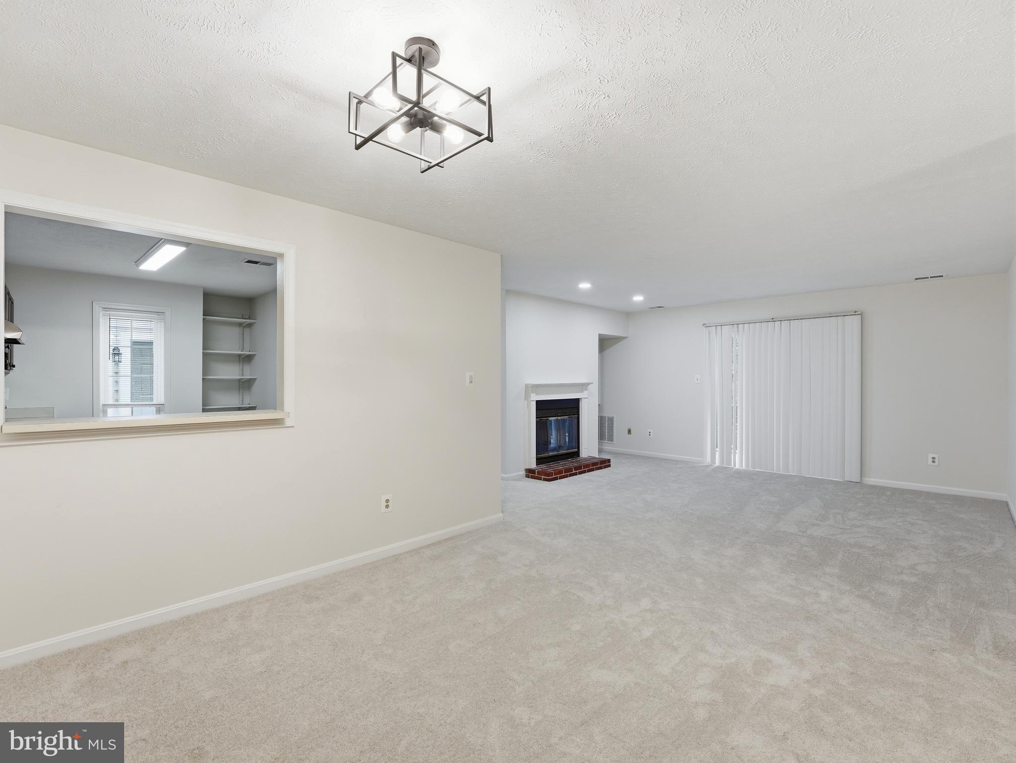 THE OAKTON - Residential