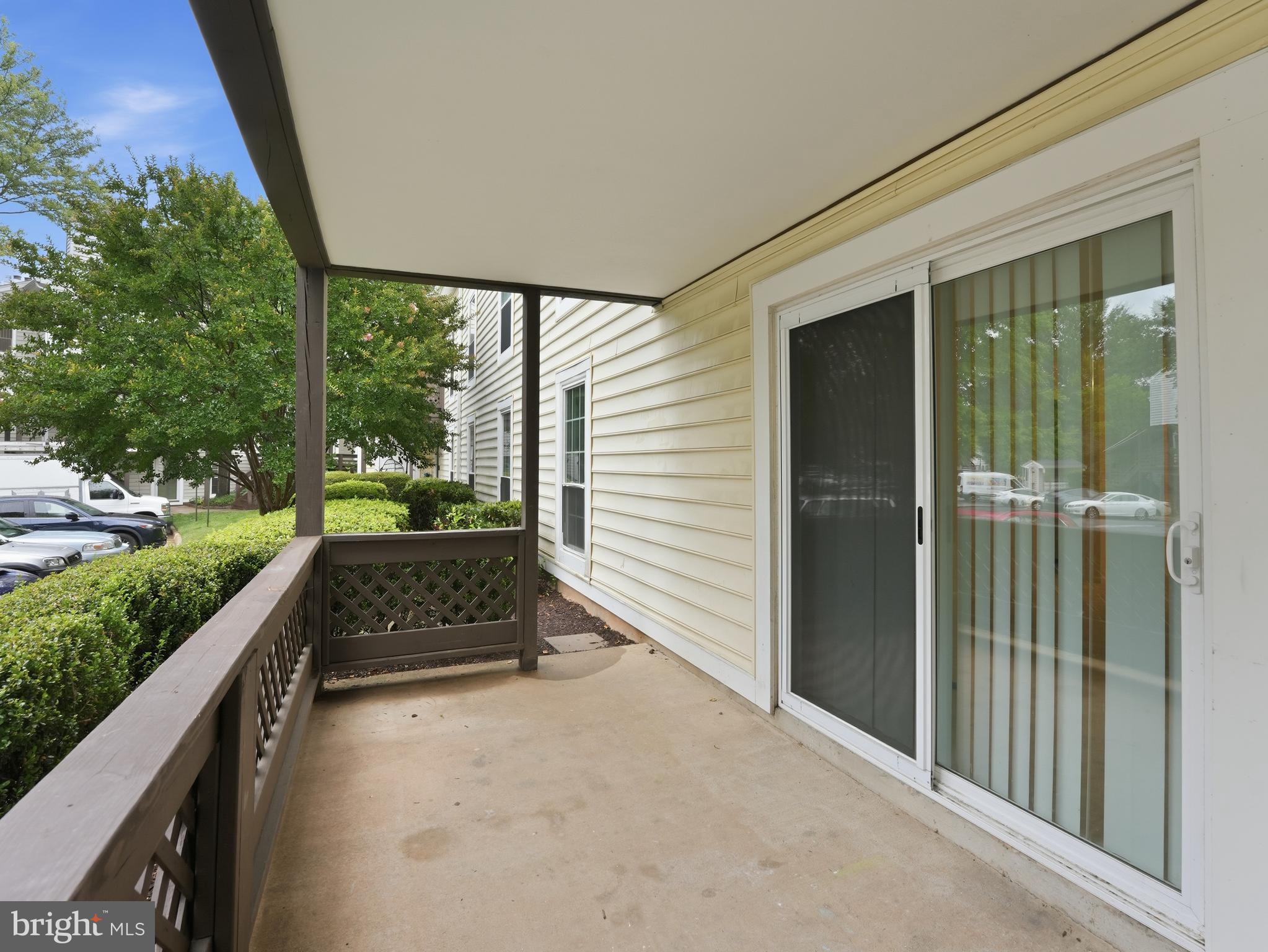 THE OAKTON - Residential