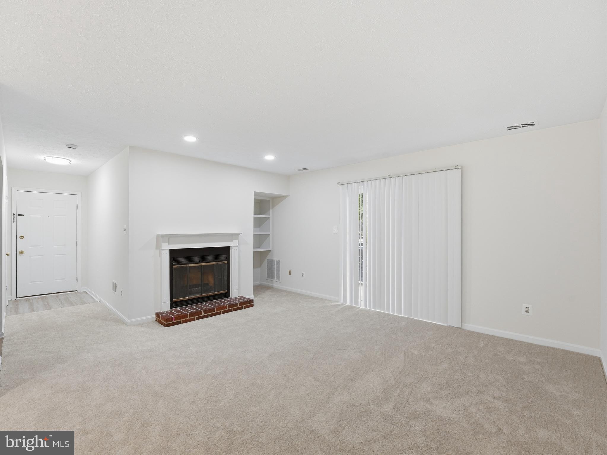 THE OAKTON - Residential