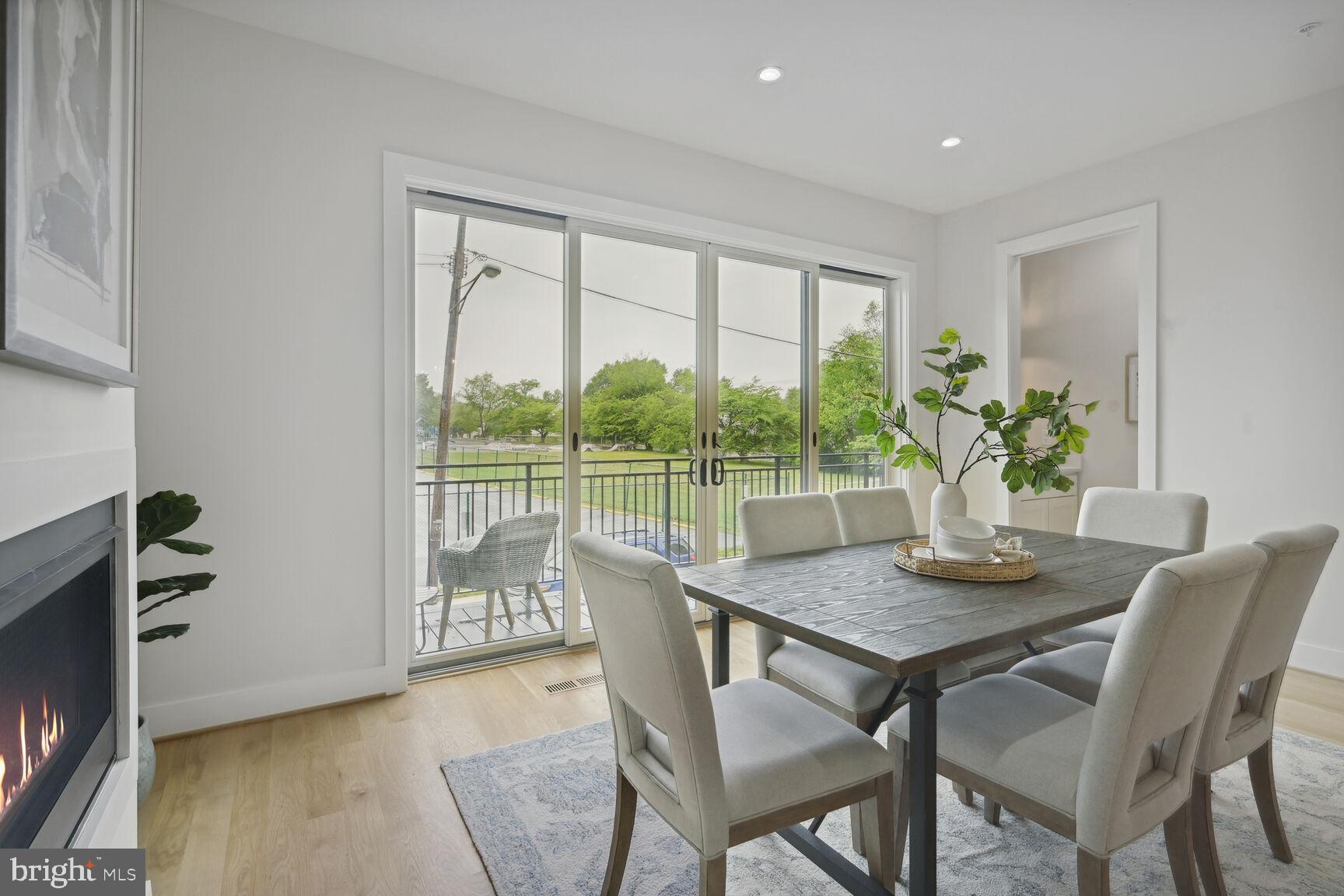 KENSINGTON - Residential