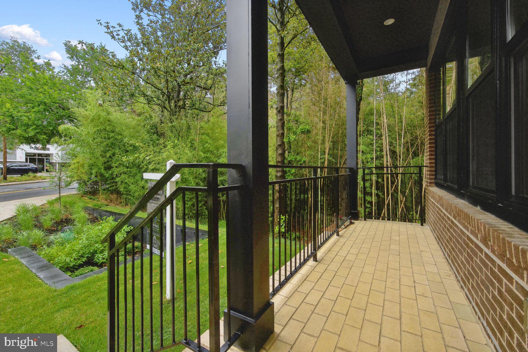KENSINGTON - Residential