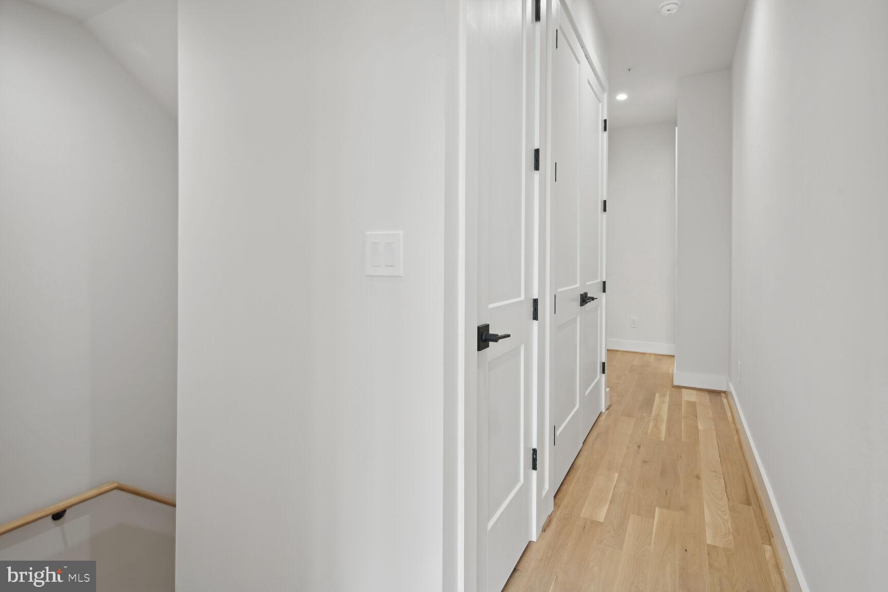KENSINGTON - Residential