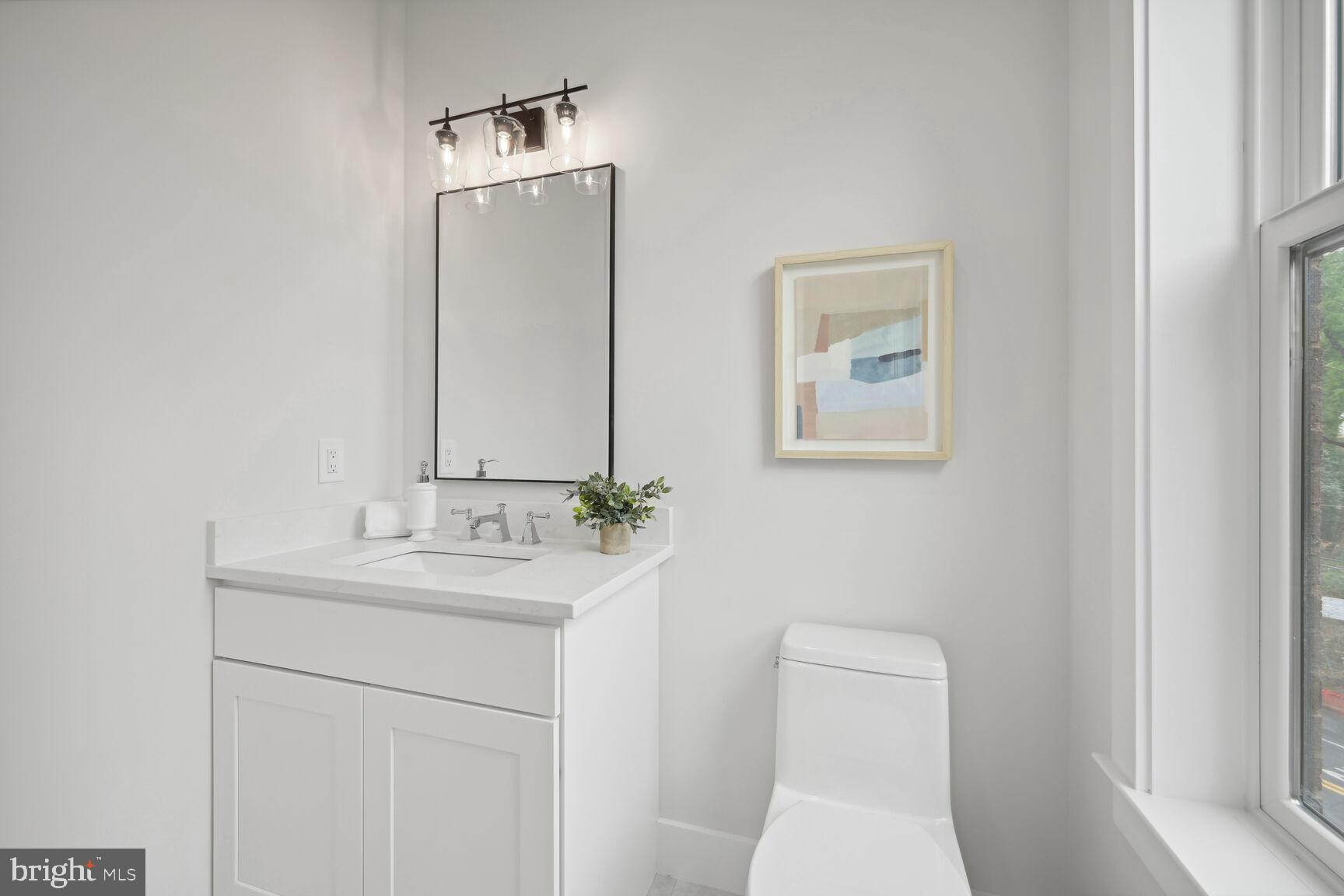 KENSINGTON - Residential