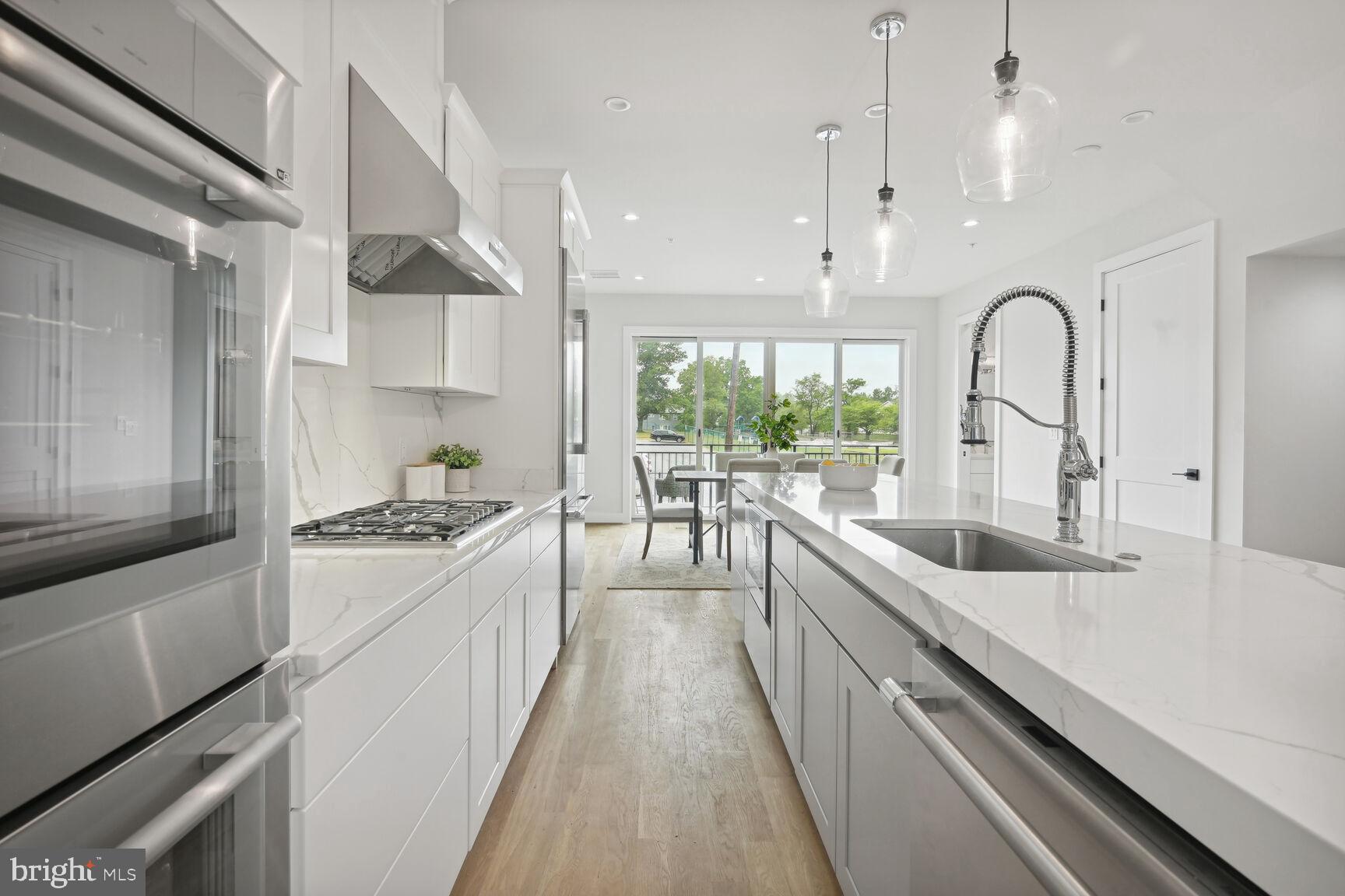 KENSINGTON - Residential