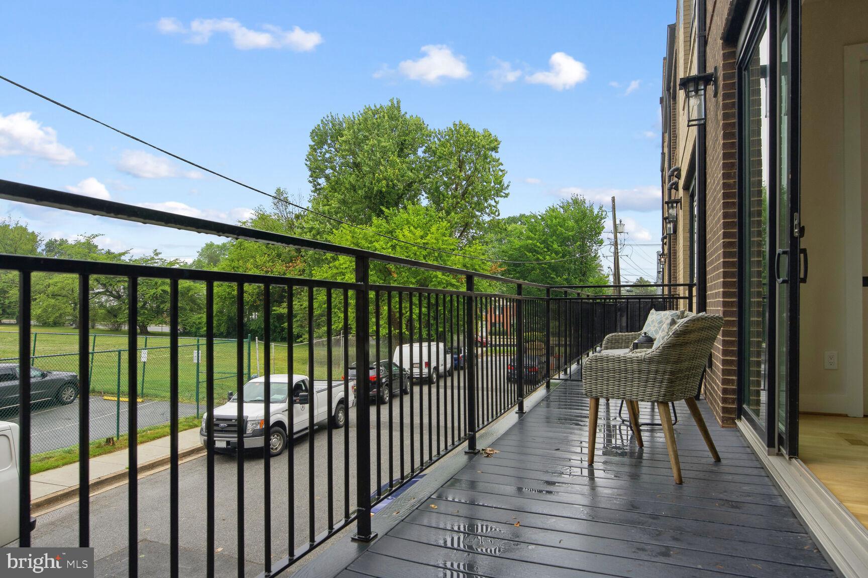 KENSINGTON - Residential