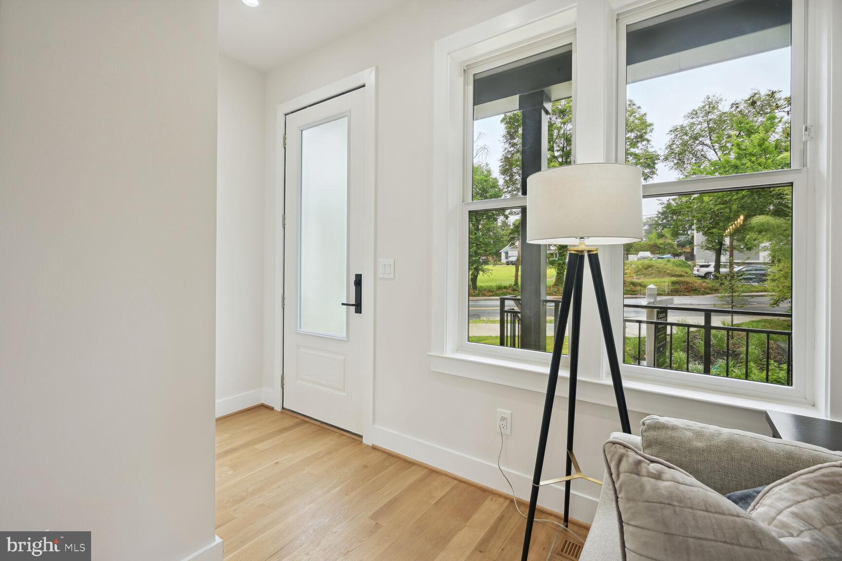 KENSINGTON - Residential