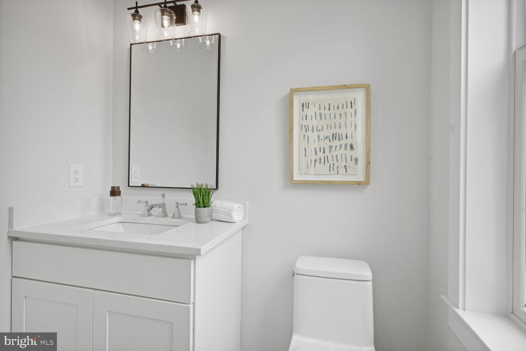 KENSINGTON - Residential