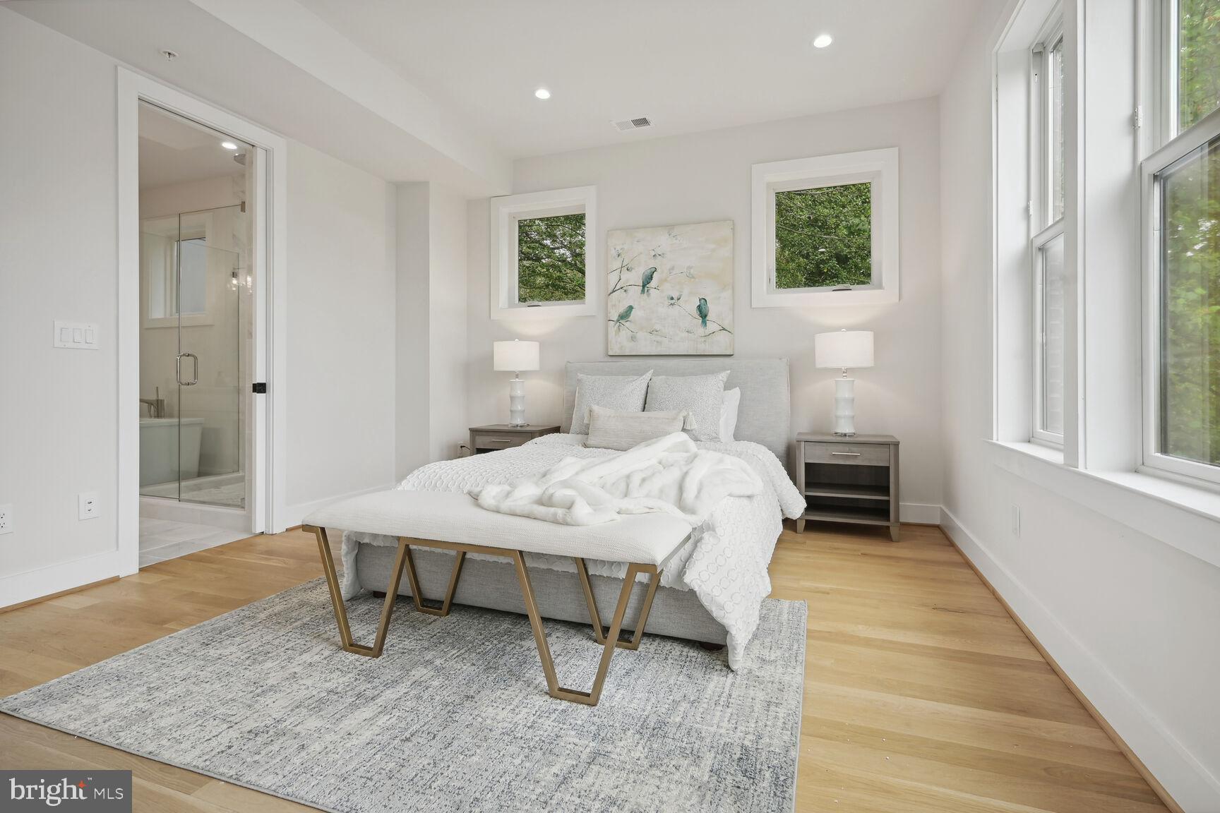 KENSINGTON - Residential