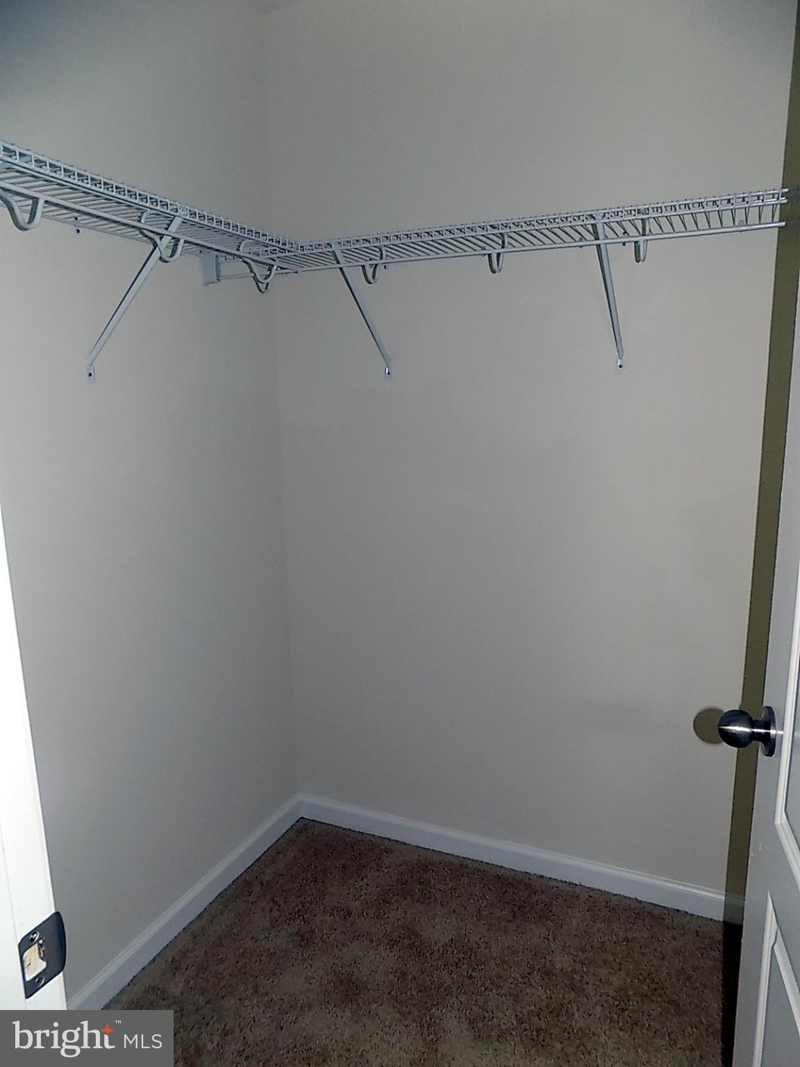 OXFORD SQUARE - Residential Lease