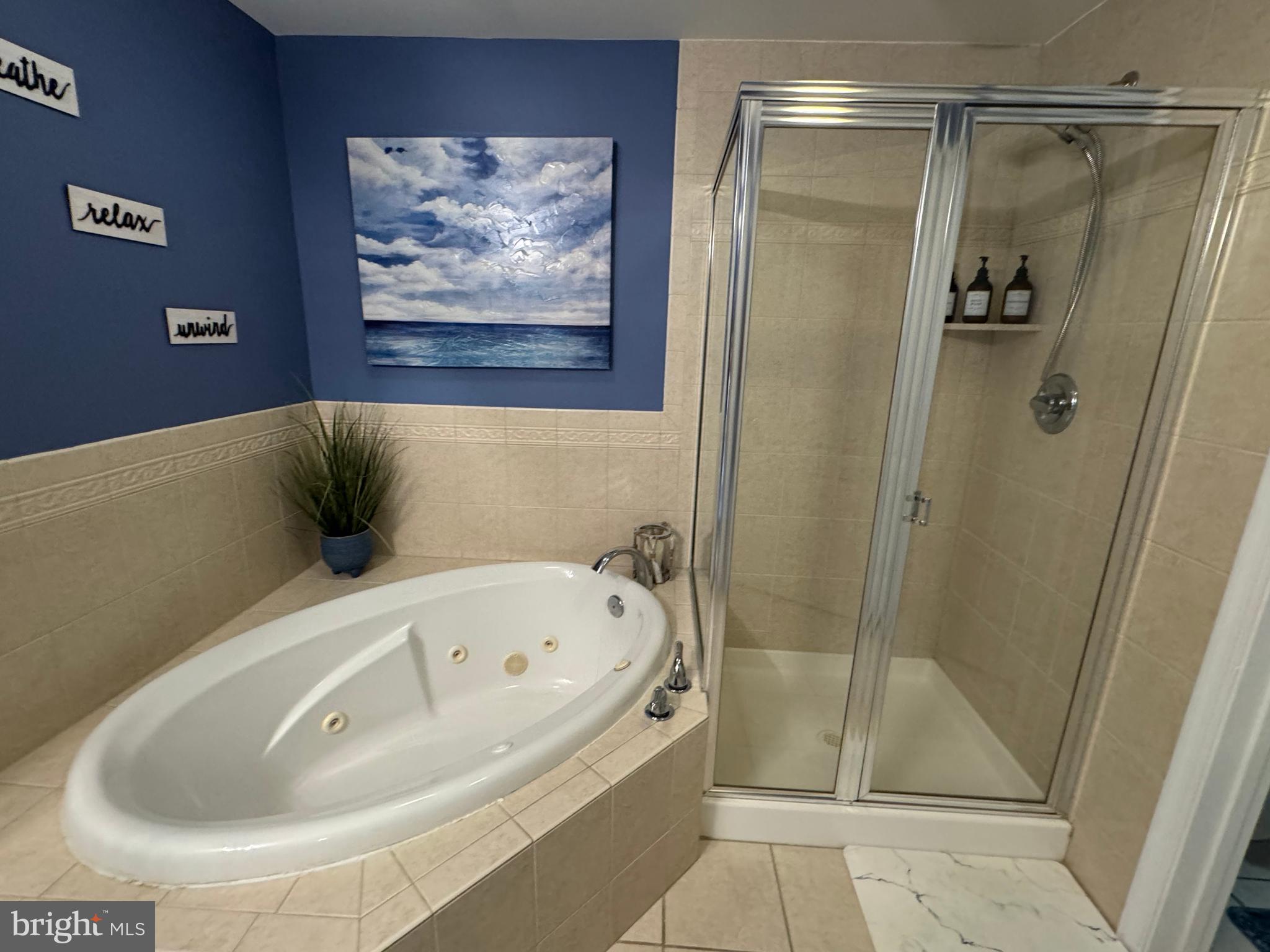 HARBOUR LIGHT CONDOS - Residential