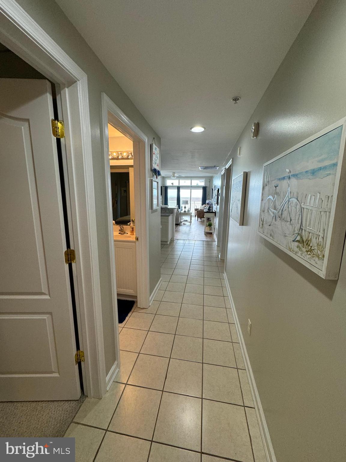 HARBOUR LIGHT CONDOS - Residential