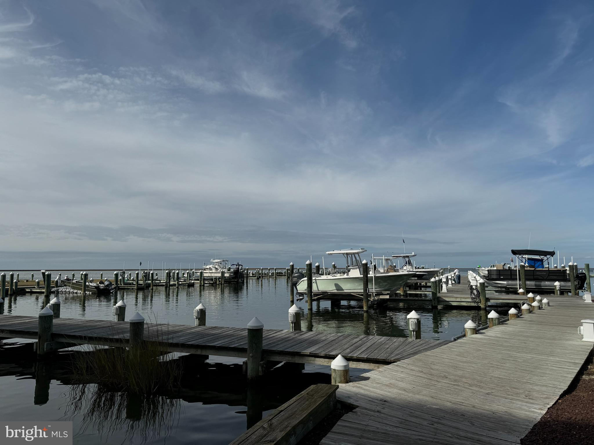 HARBOUR LIGHT CONDOS - Residential