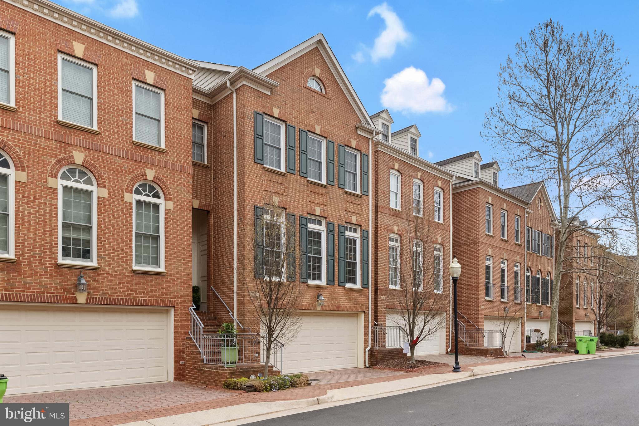 CAMERON STATION - Residential