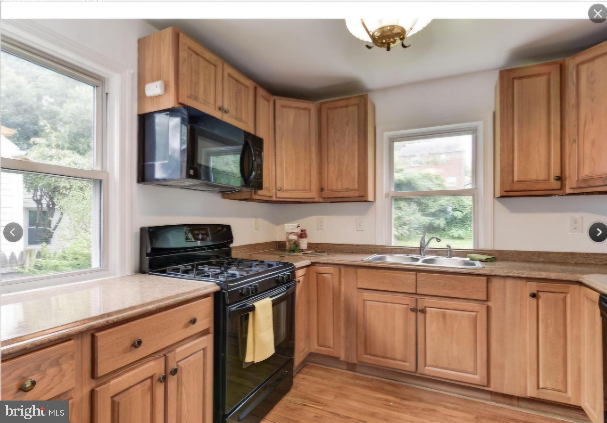 CAMERON HEIGHTS - Residential
