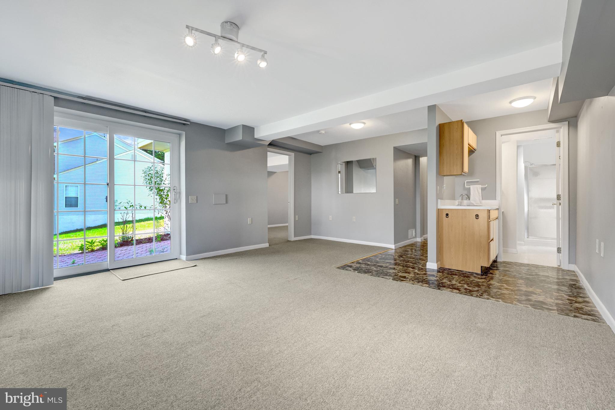 DRANESVILLE ESTATES - Residential