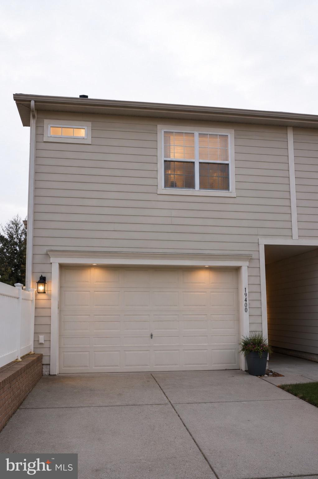 LANSDOWNE TOWN CENTER - Residential