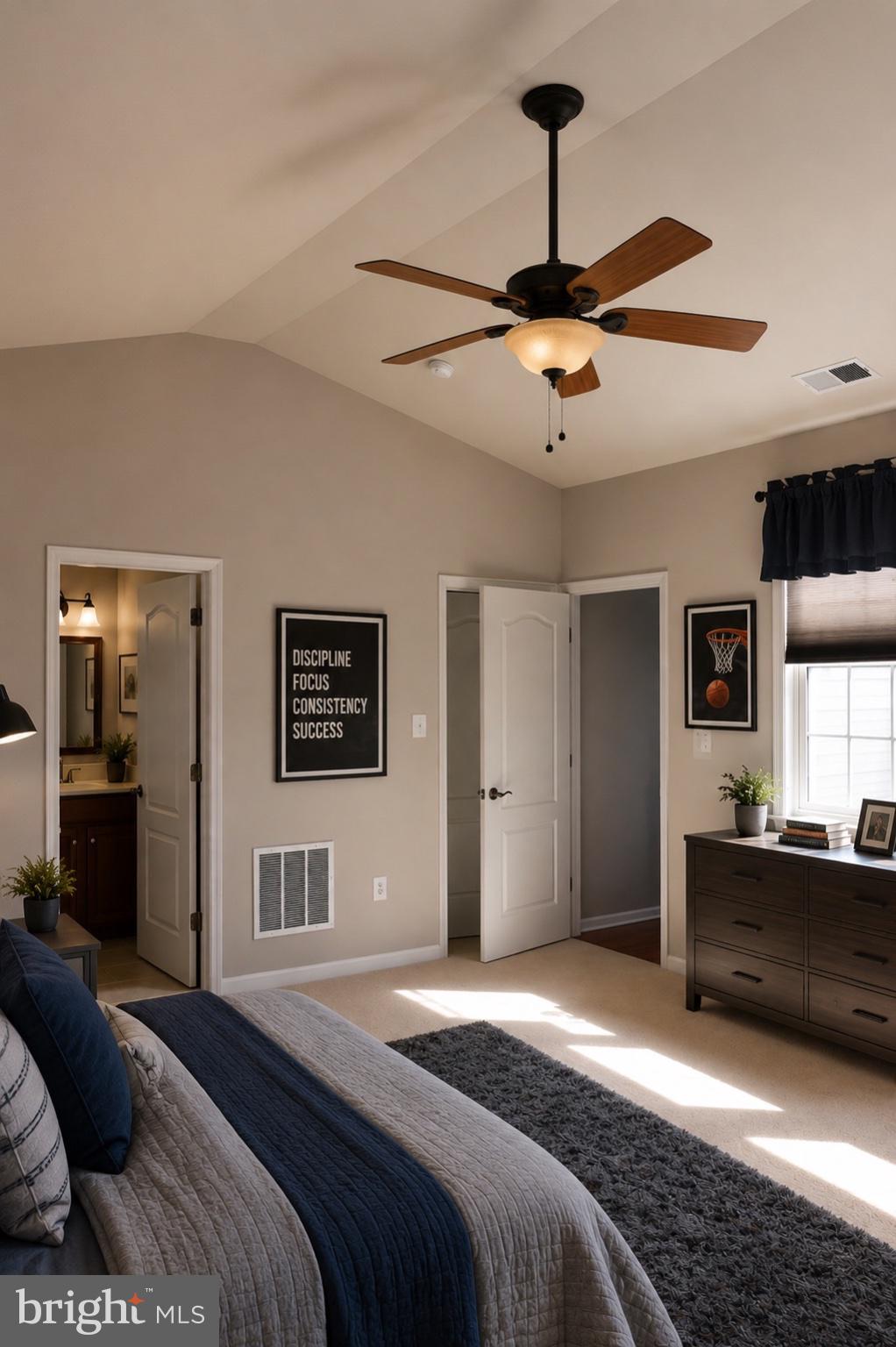 LANSDOWNE TOWN CENTER - Residential