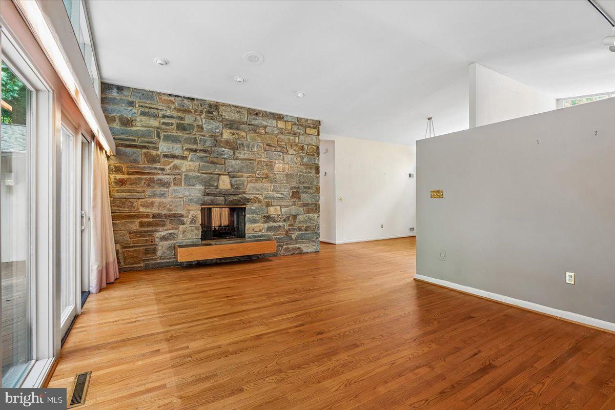 BURNING TREE MANOR - Residential