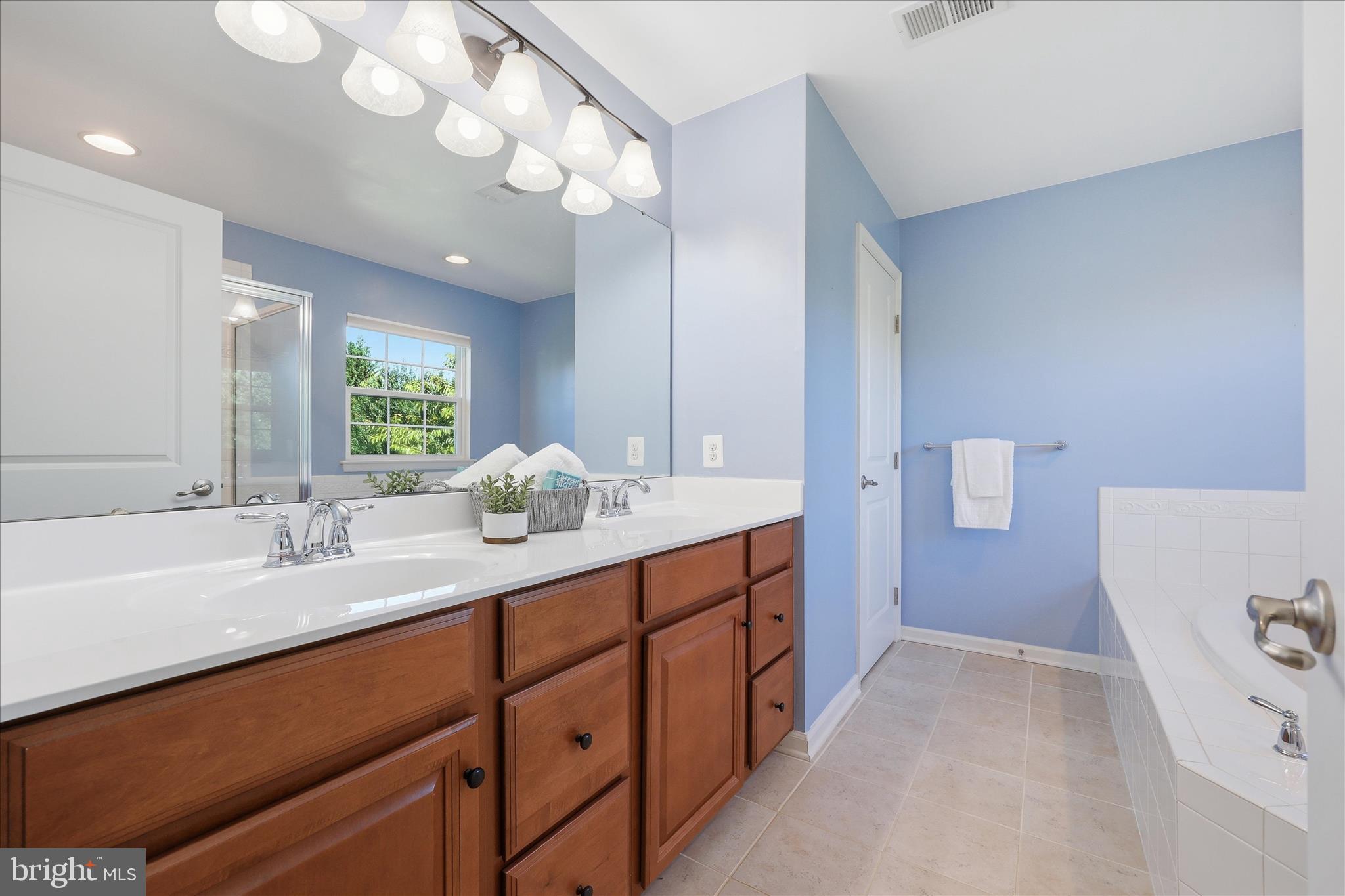 WOODRIDGE AT LAKE LINGANORE - Residential