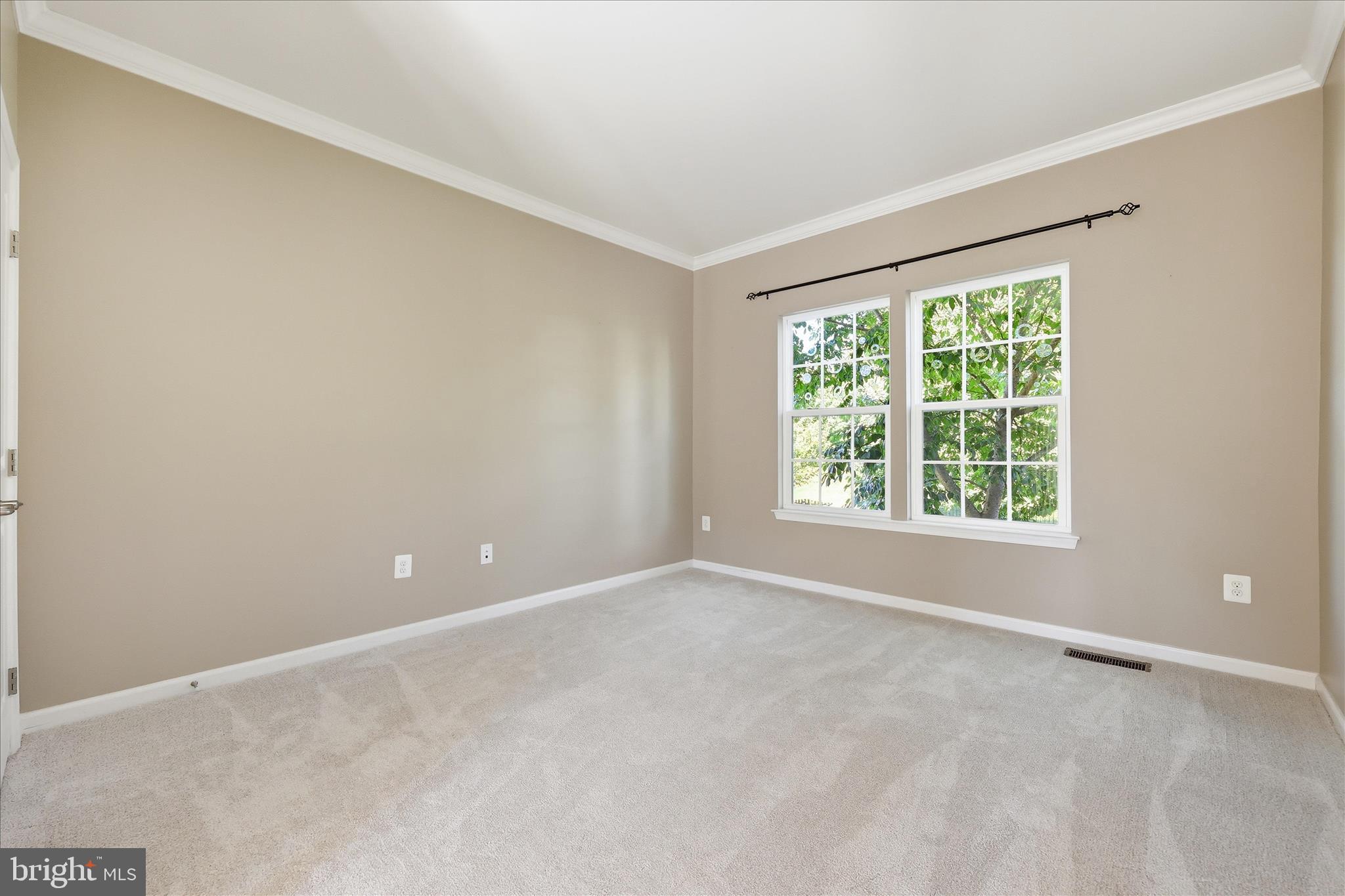 WOODRIDGE AT LAKE LINGANORE - Residential