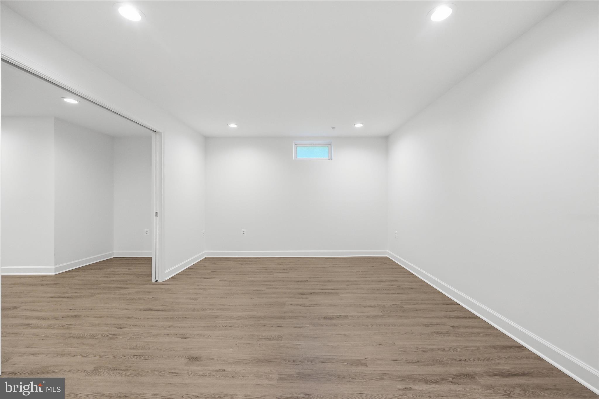 WOODRIDGE AT LAKE LINGANORE - Residential