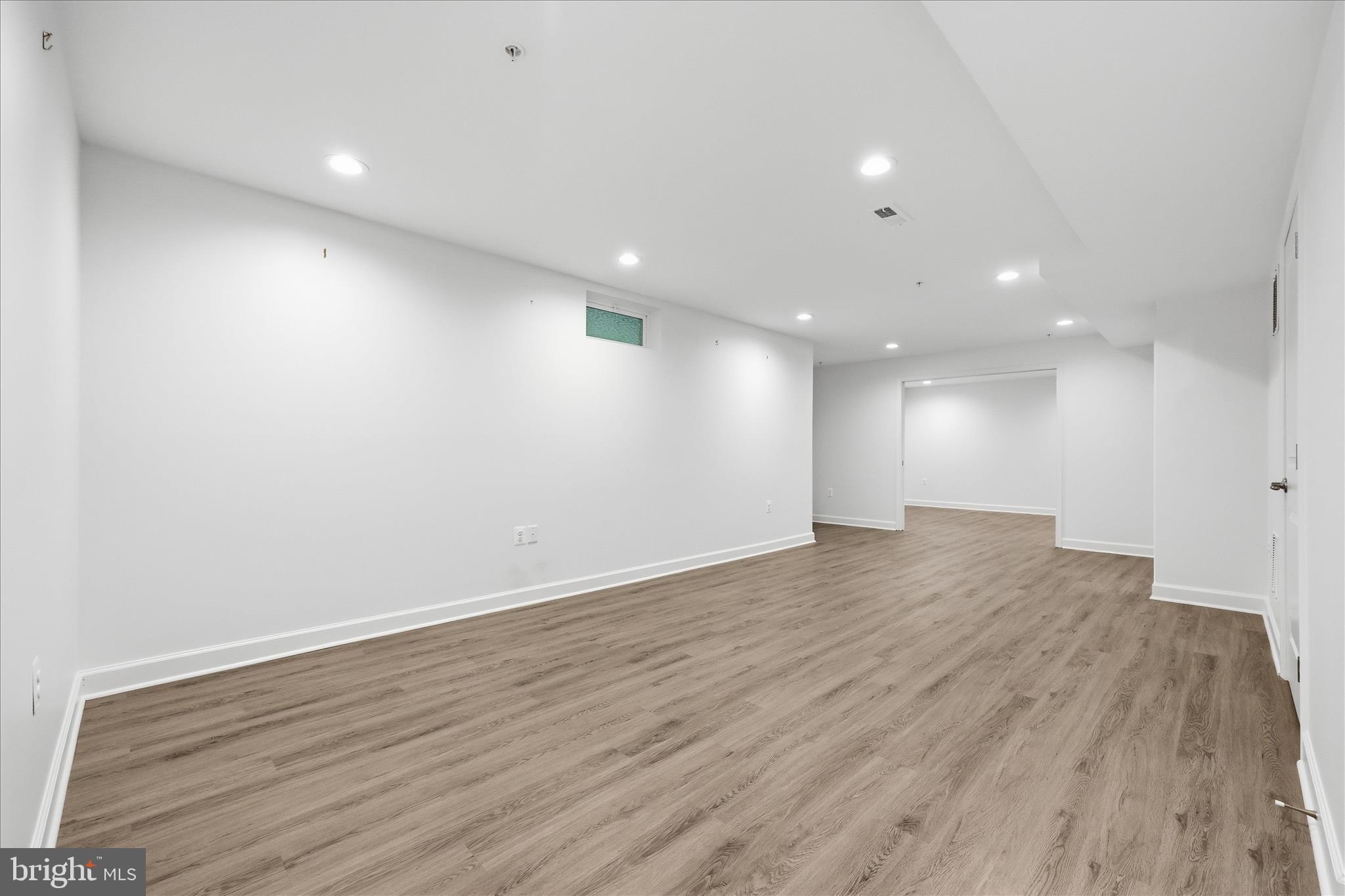 WOODRIDGE AT LAKE LINGANORE - Residential