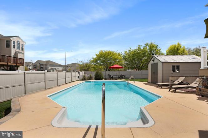 GREENFIELD AT COLLEGIATE ACRES - Residential