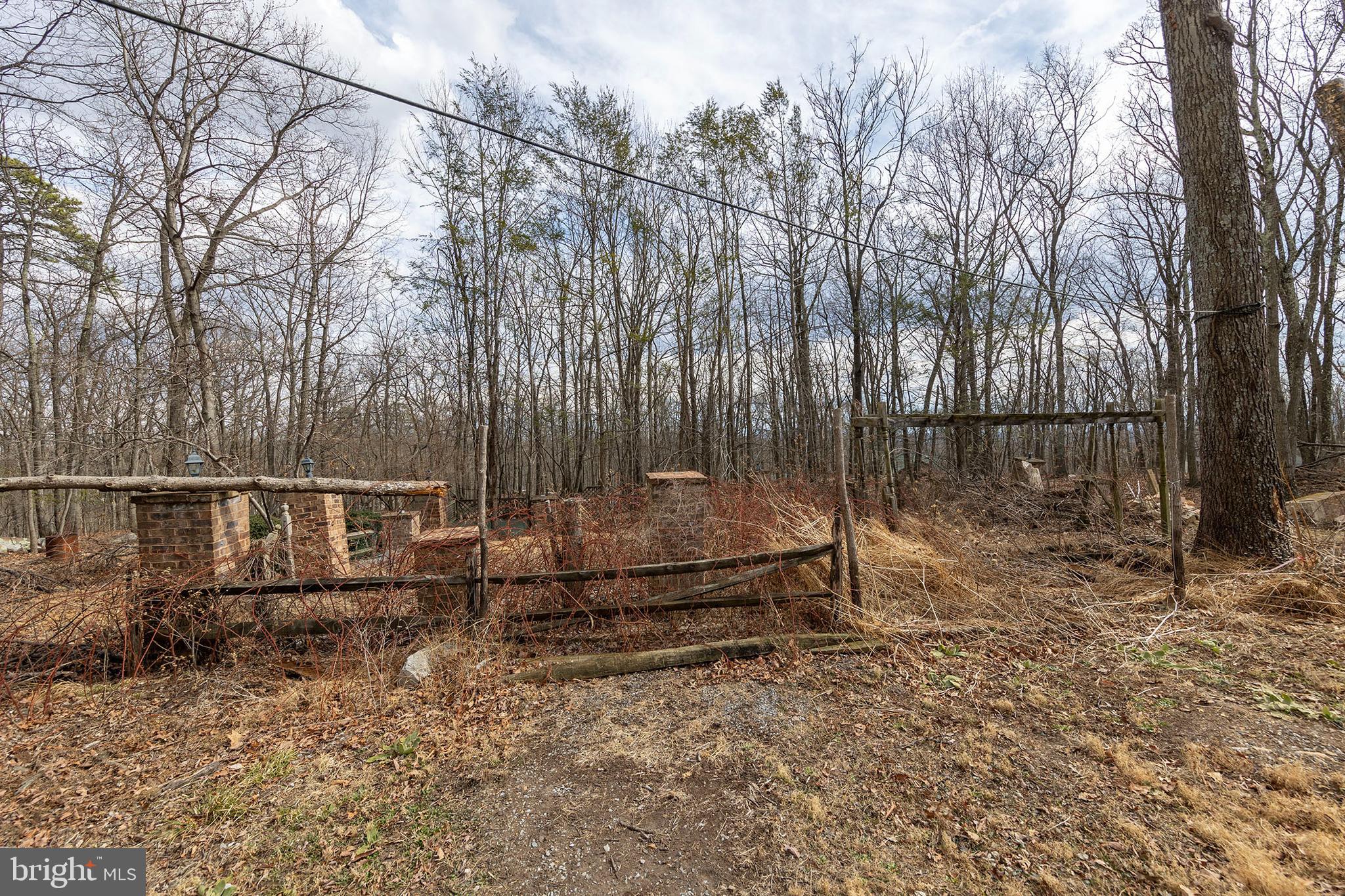 WILDE  ACRES - Residential