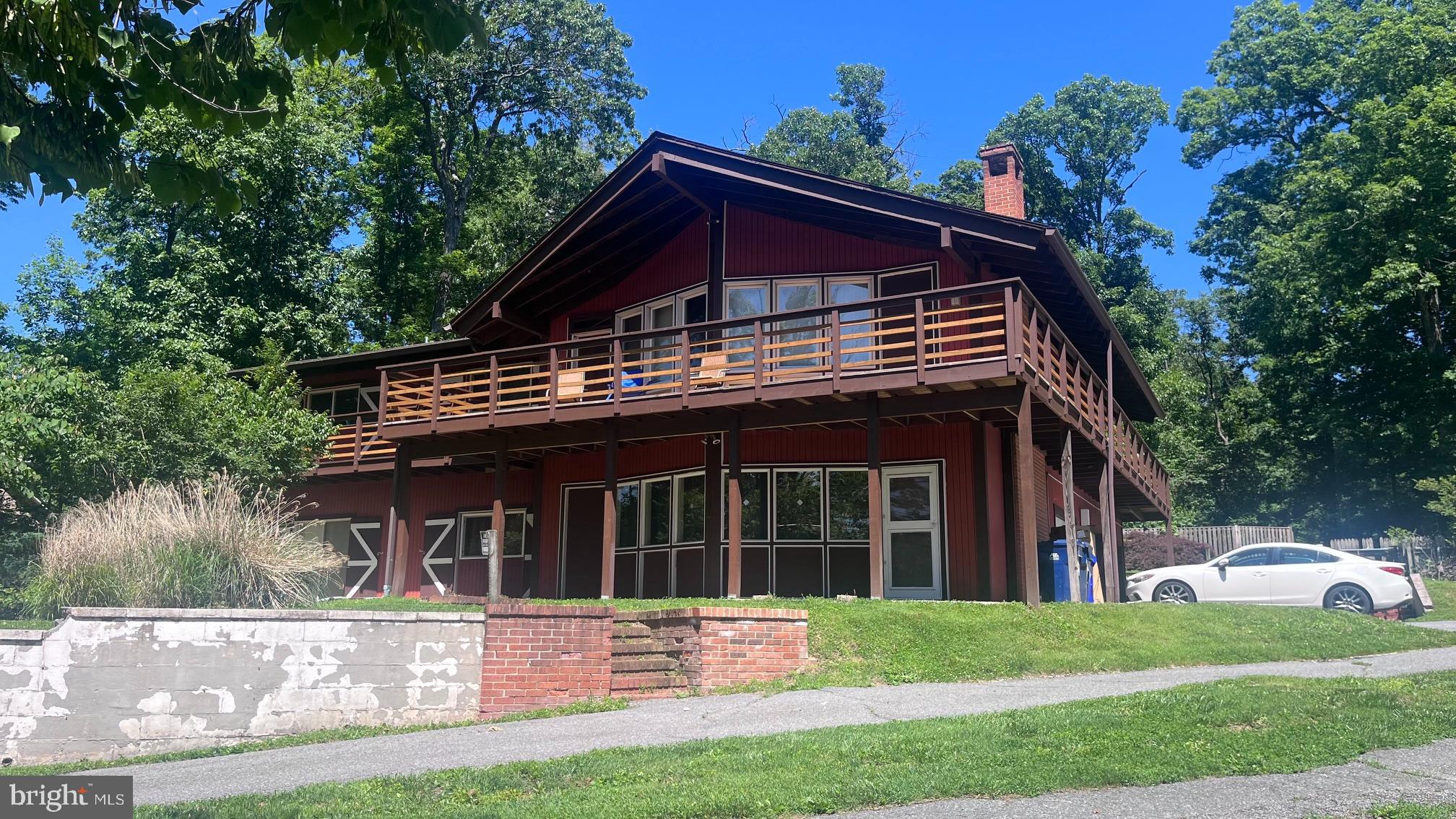SKYLINE ESTATES - Residential