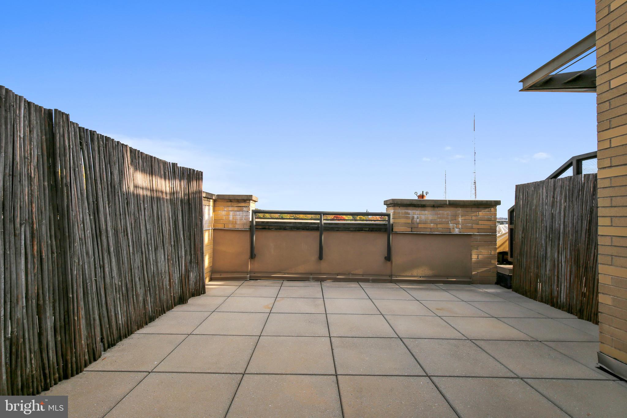 CHASE POINT - Residential