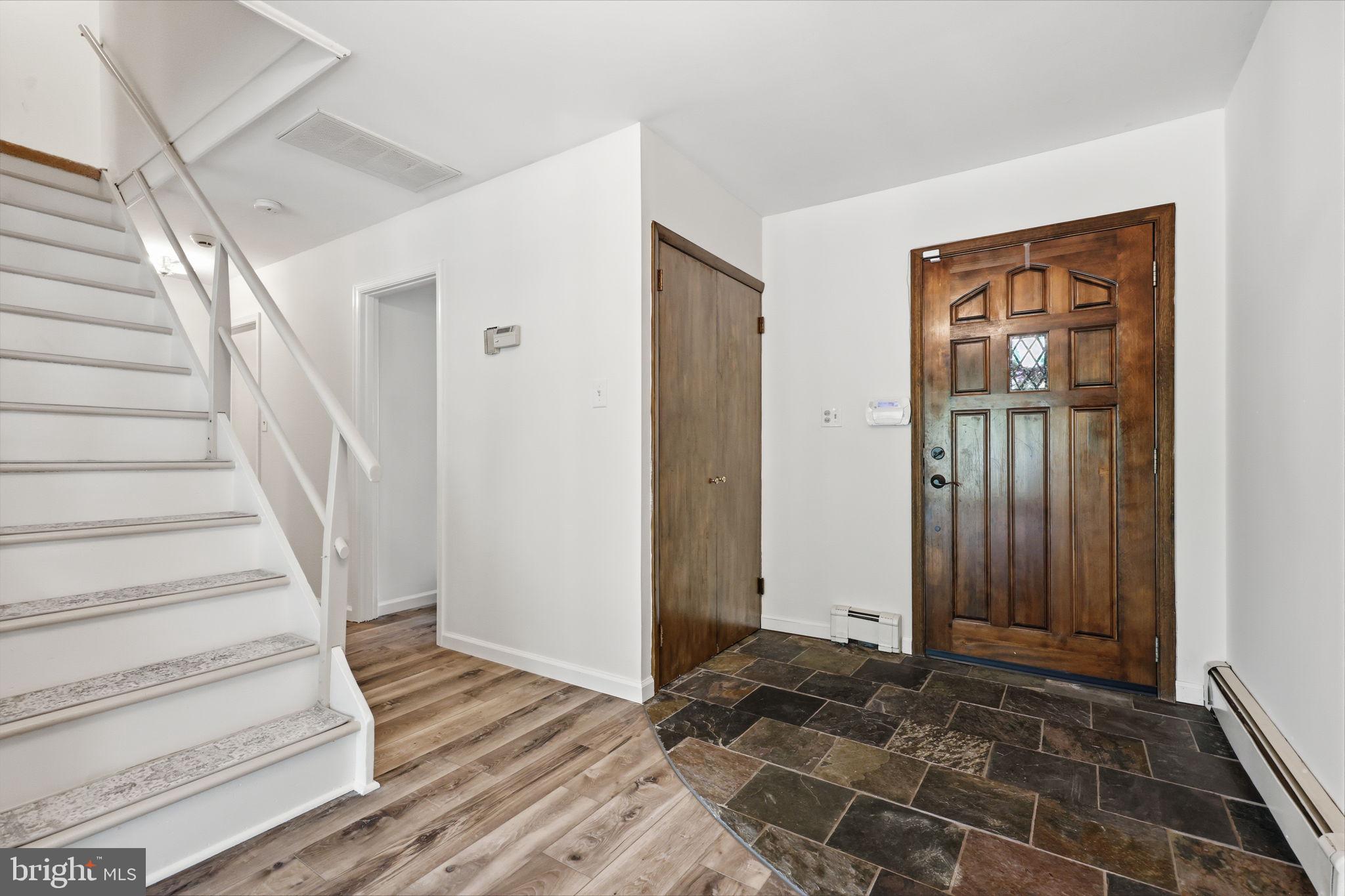 FORSYTHIA GATE - Residential